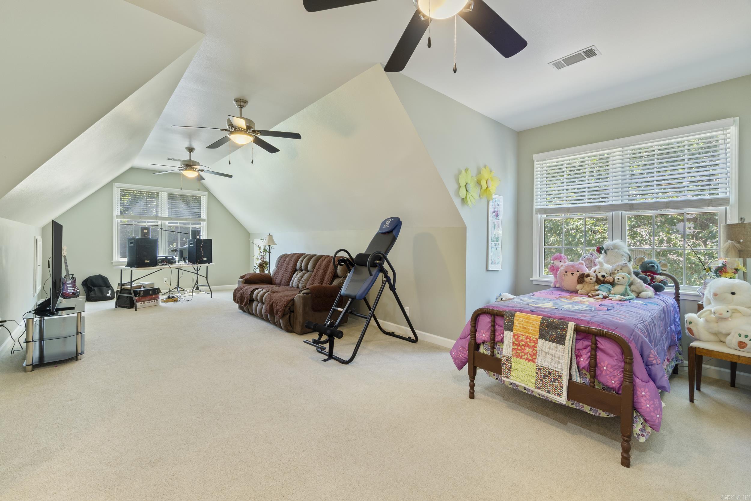 HUNTINGTON PLACE - Residential
