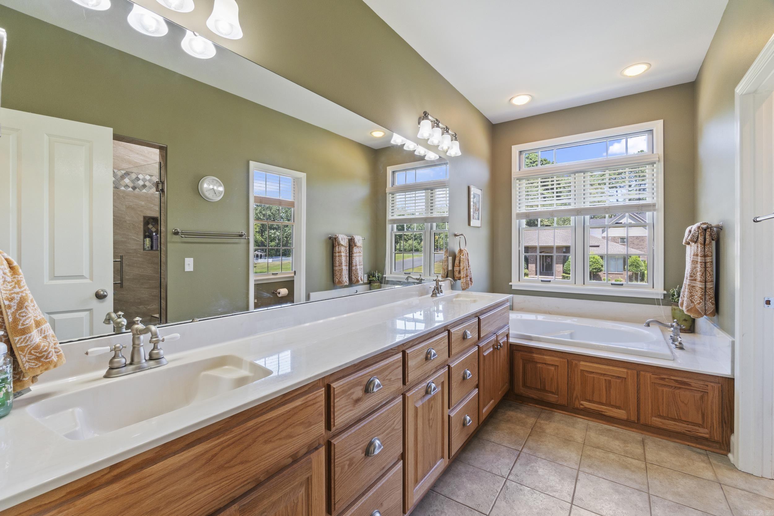 HUNTINGTON PLACE - Residential