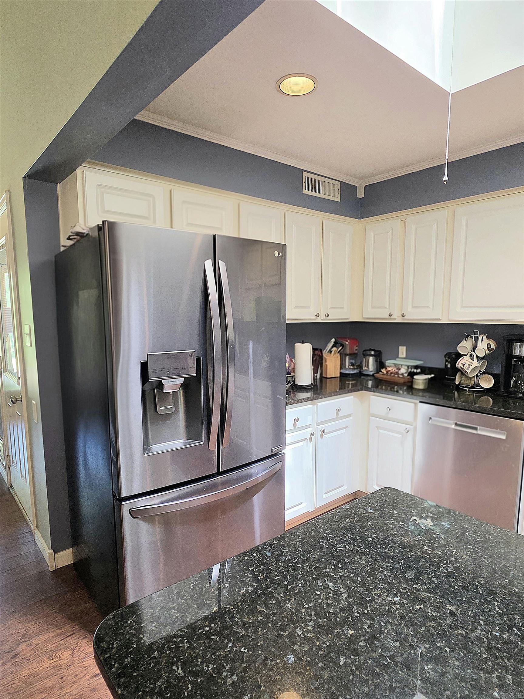 Lakevievv - Residential