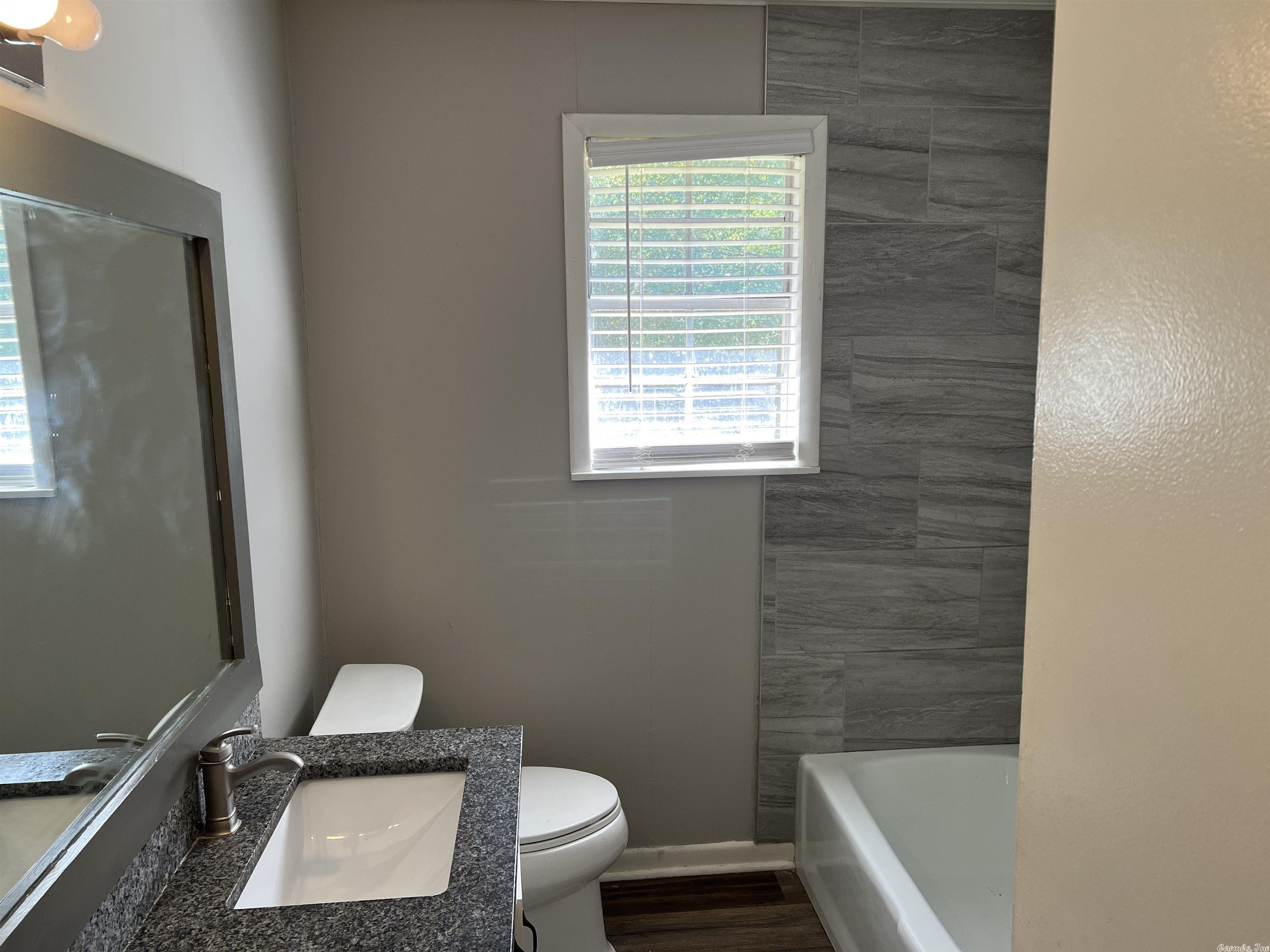 Conway Manor - Residential Lease