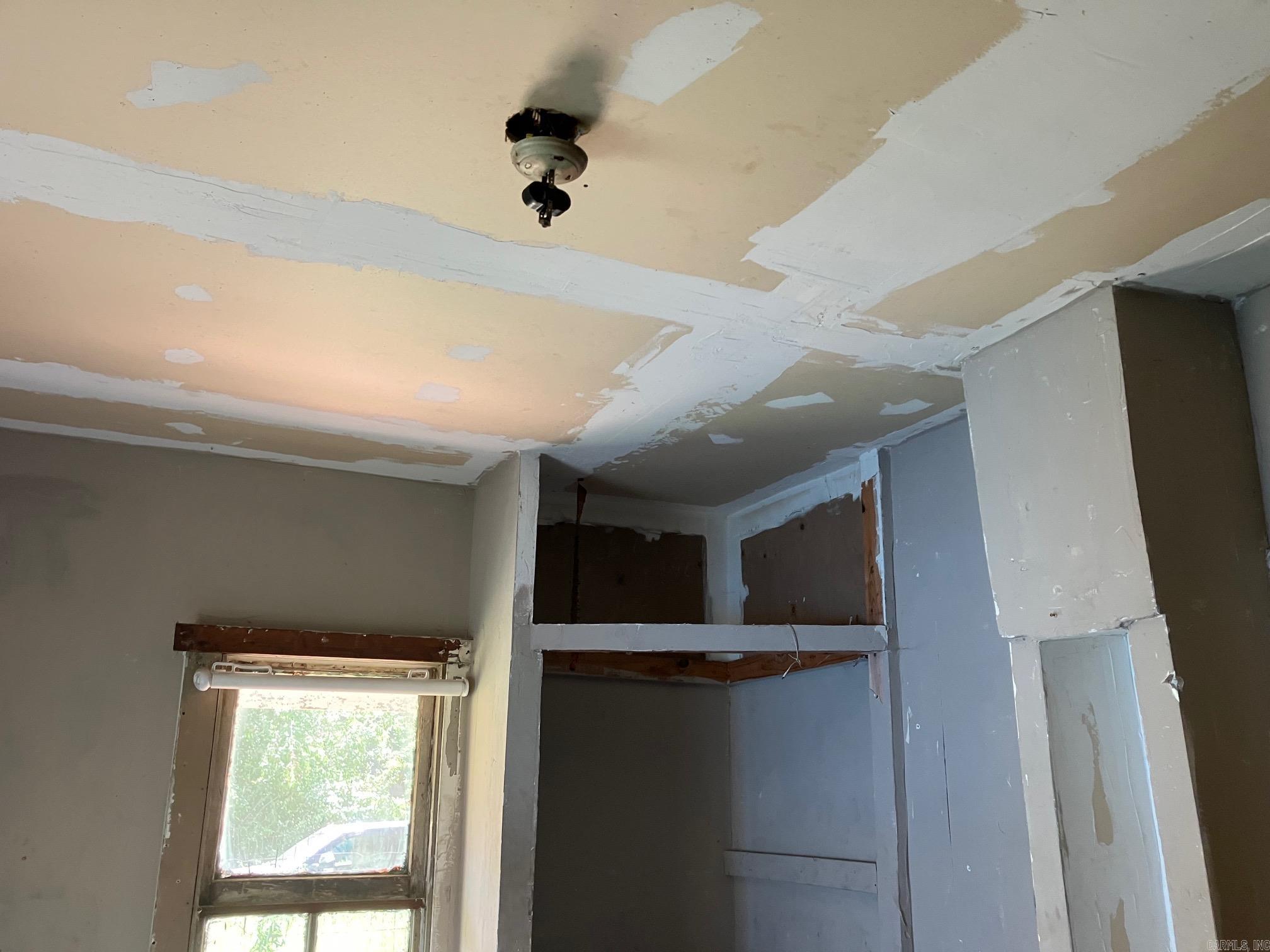 MENA ORIGINAL - Residential