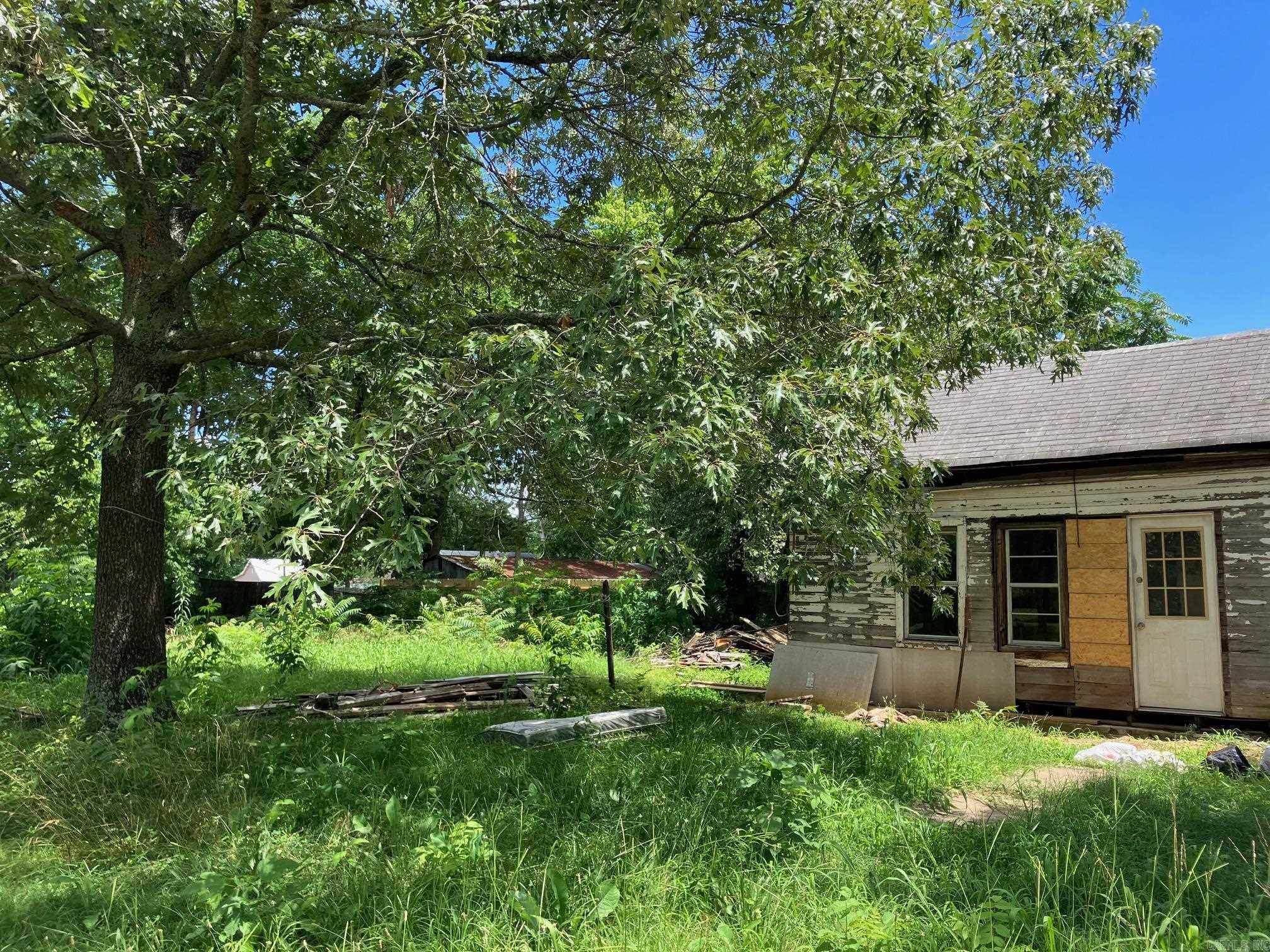 MENA ORIGINAL - Residential