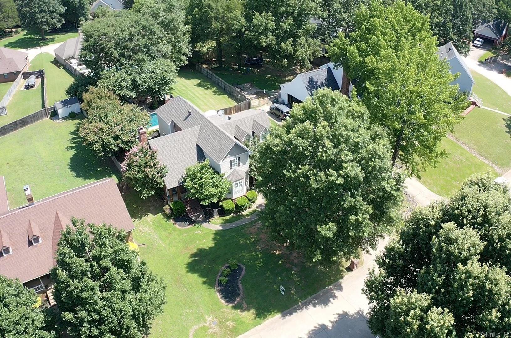 RIVER OAKS - Residential