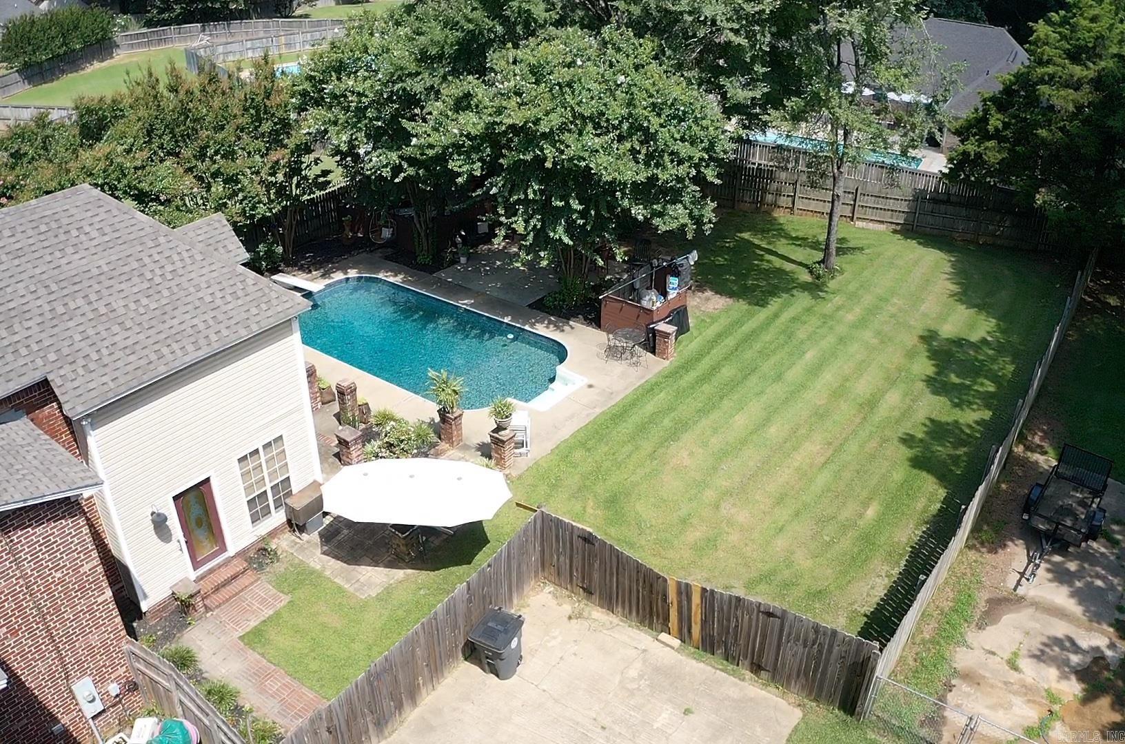 RIVER OAKS - Residential