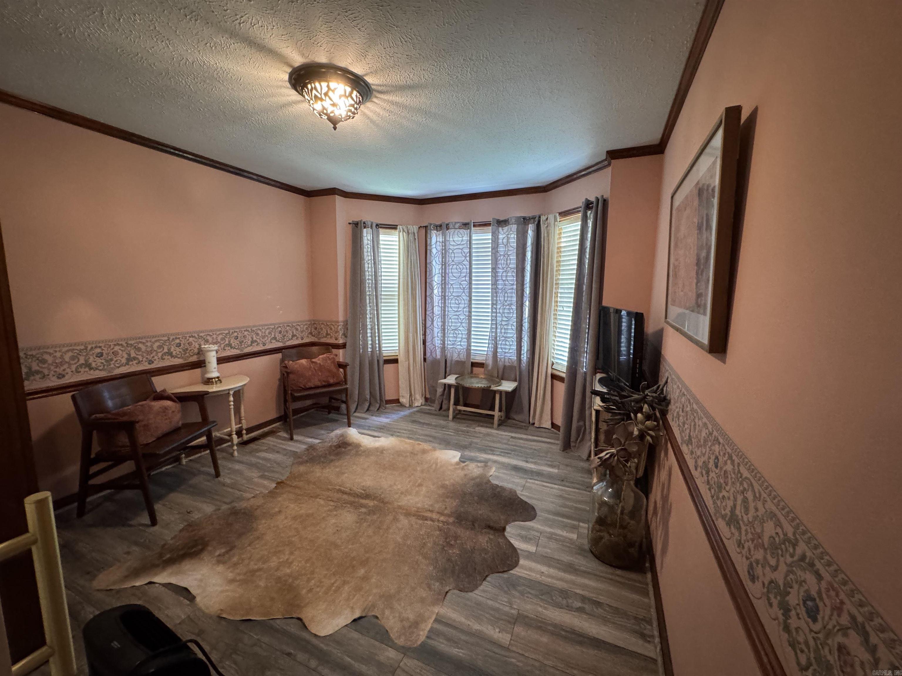 RIVER OAKS - Residential