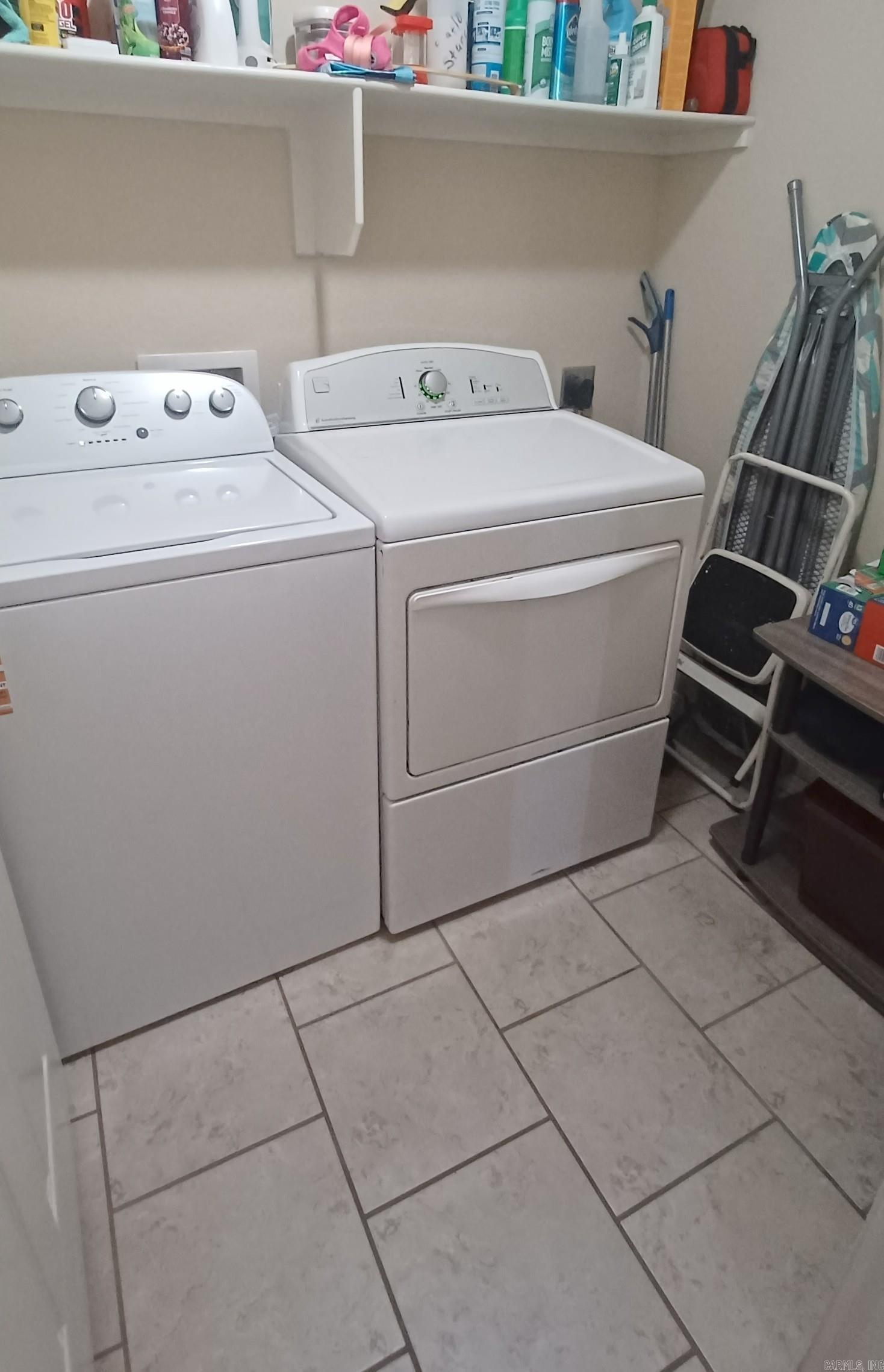 TRAMMEL ESTATES - Residential