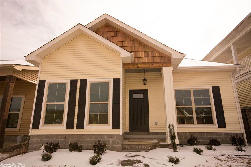 Your buyers will love this lovely NEW home in New Bedford. This home features an open floor plan with three bedrooms and 2 baths, one level, 10' ceilings, rich hardwood floors, and granite counter tops.