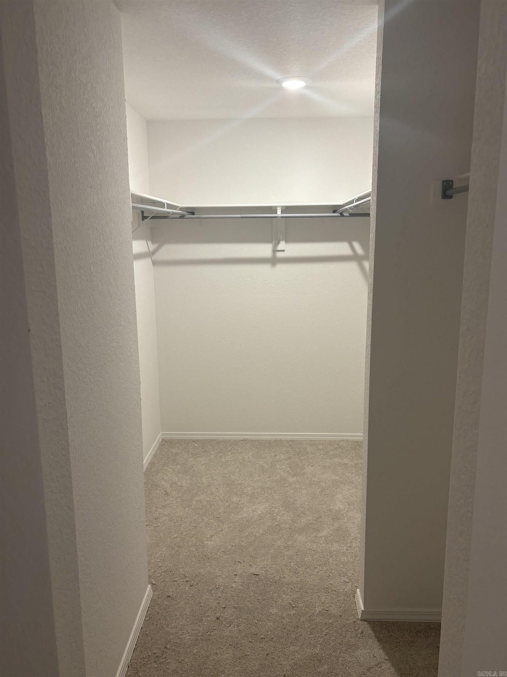 HILL FARM - Residential