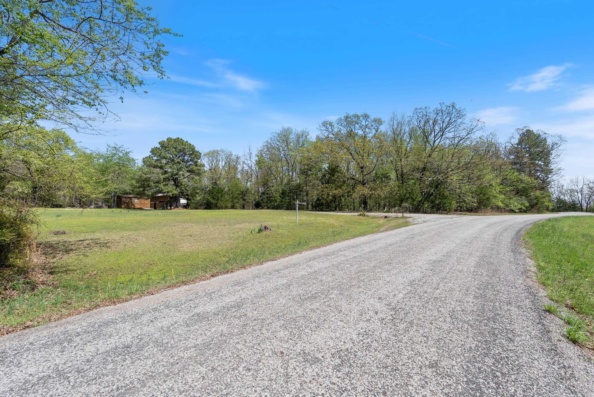 Metes & Bounds - Land