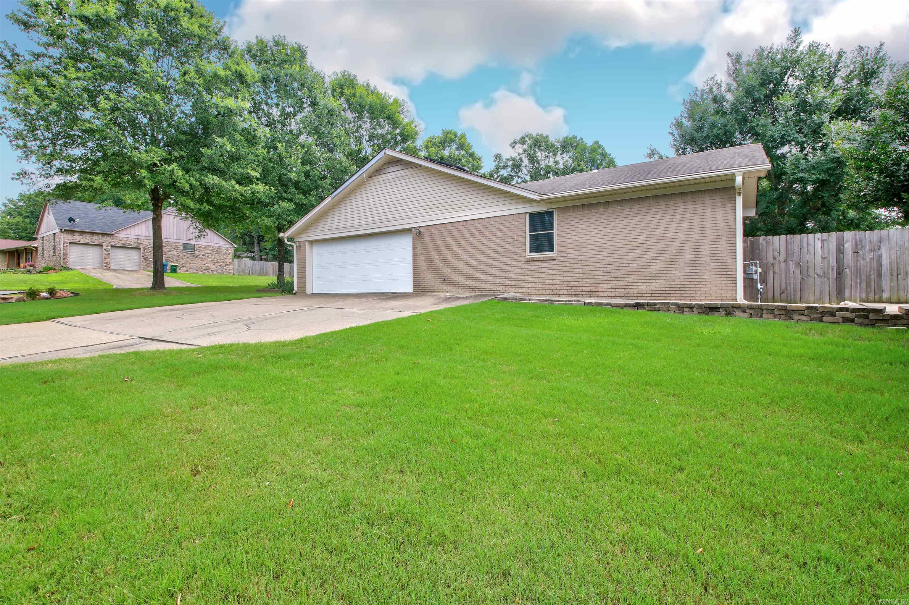 PARKWAY PLACE - Residential