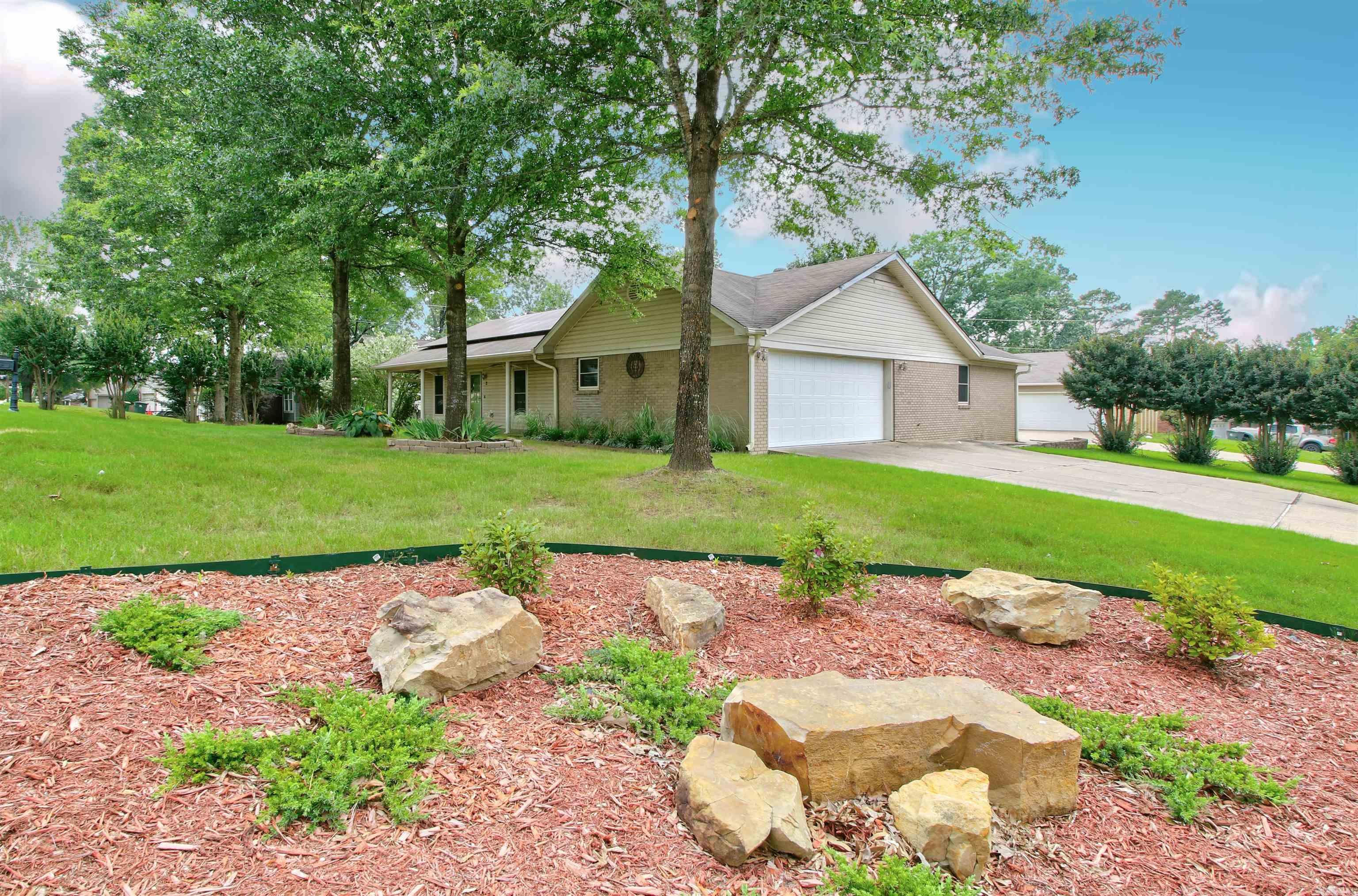 PARKWAY PLACE - Residential