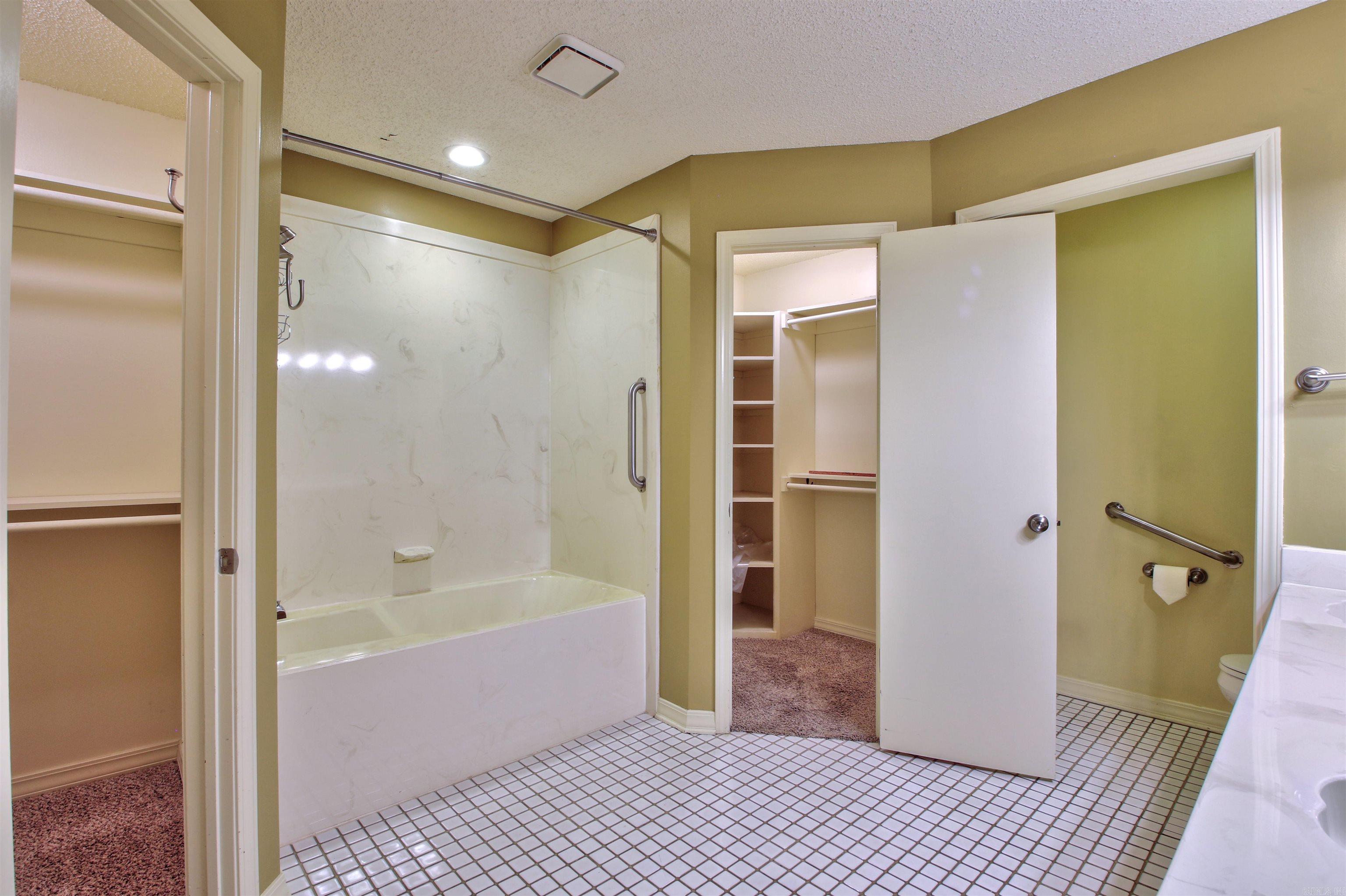 PARKWAY PLACE - Residential