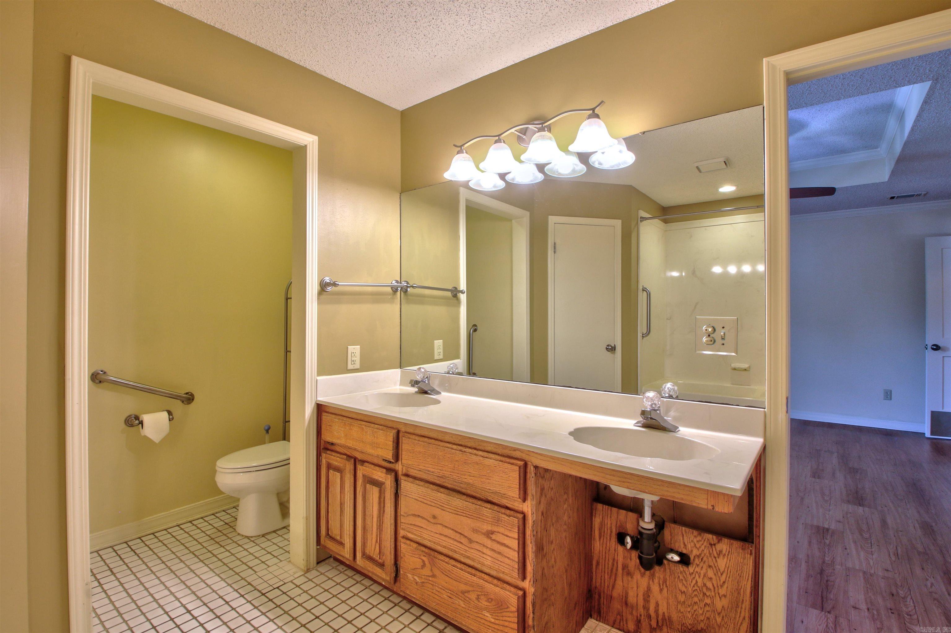 PARKWAY PLACE - Residential