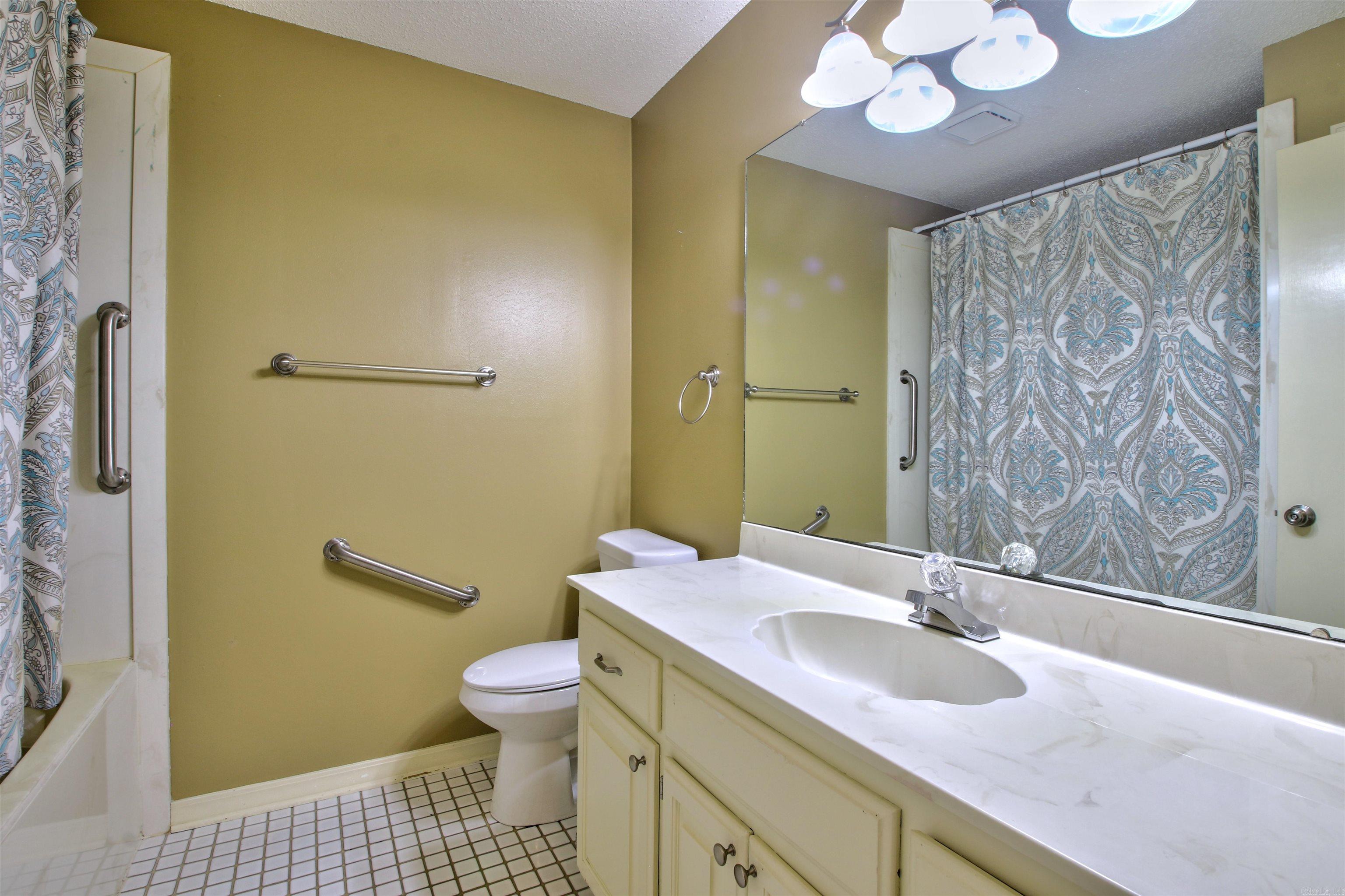 PARKWAY PLACE - Residential