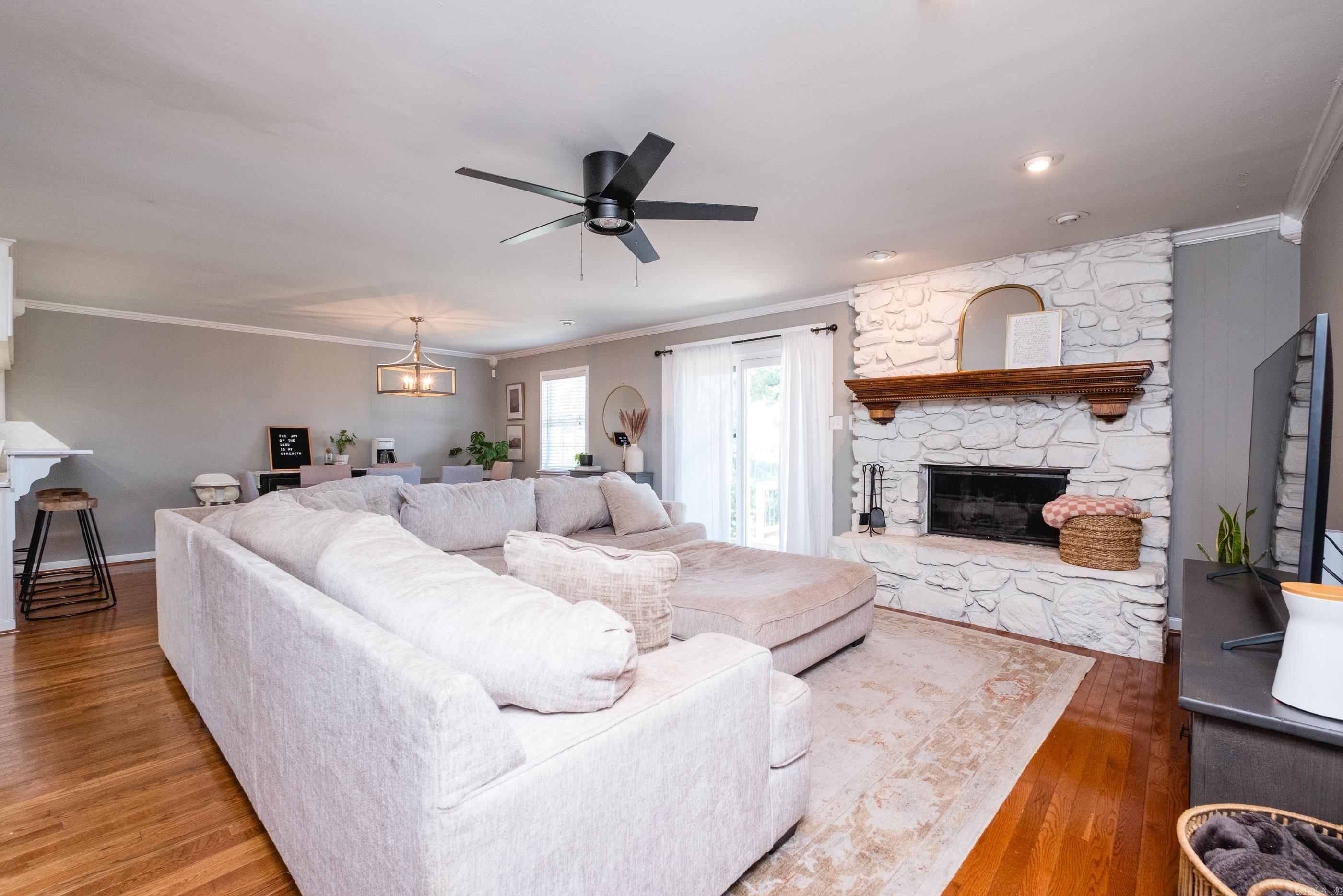 PLEASANT FOREST - Residential