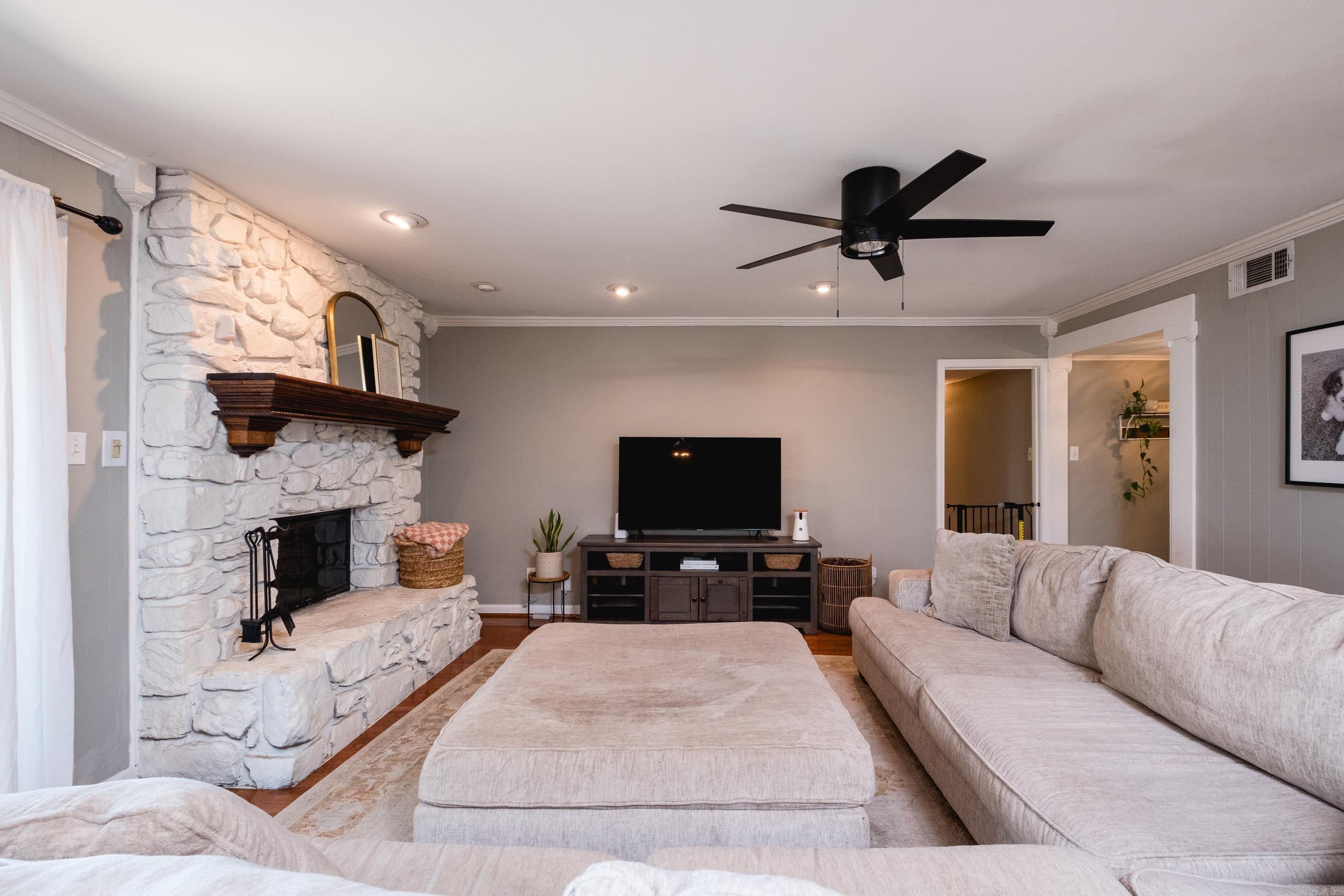 PLEASANT FOREST - Residential