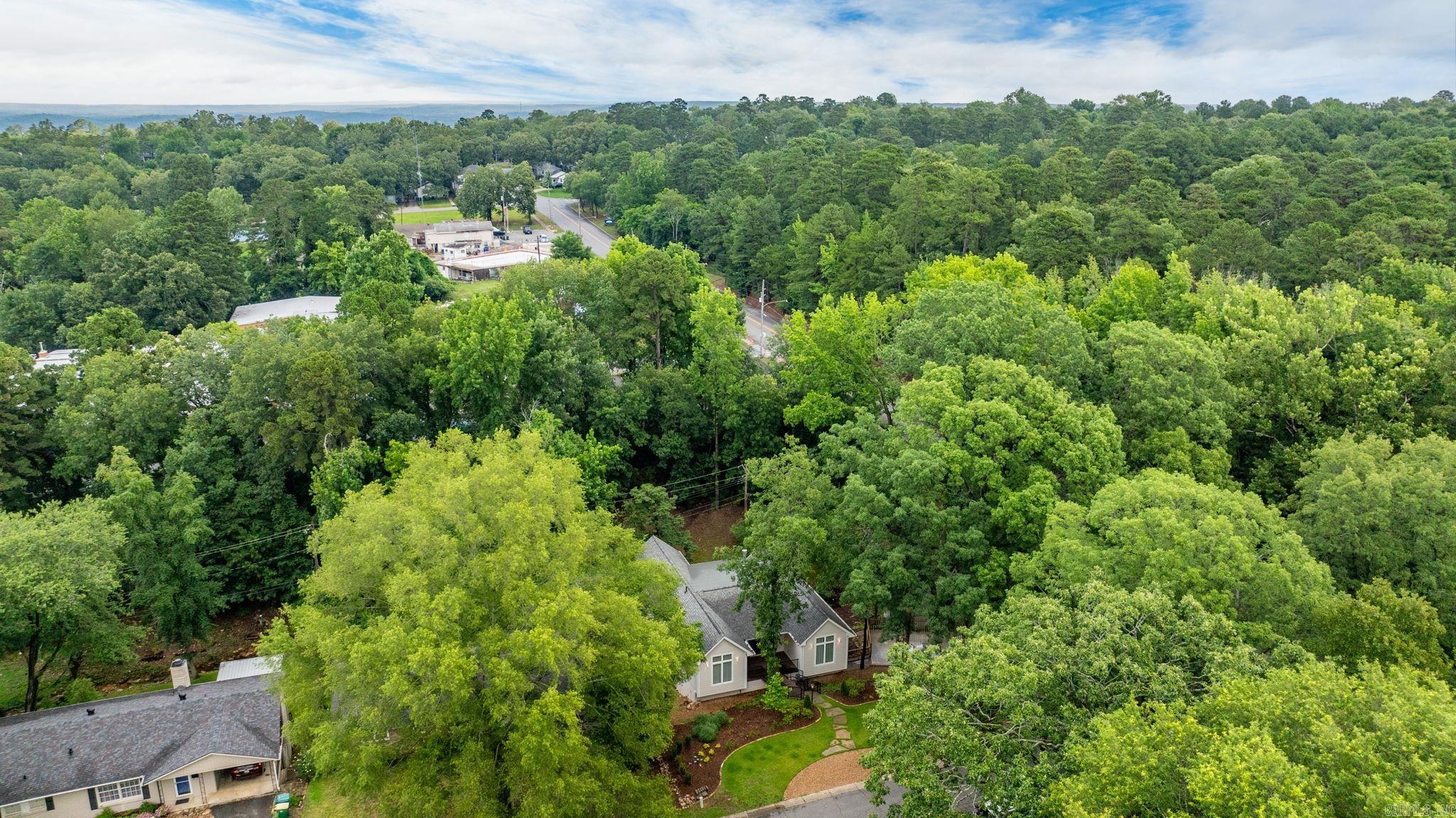 HOLLYWOOD - Residential