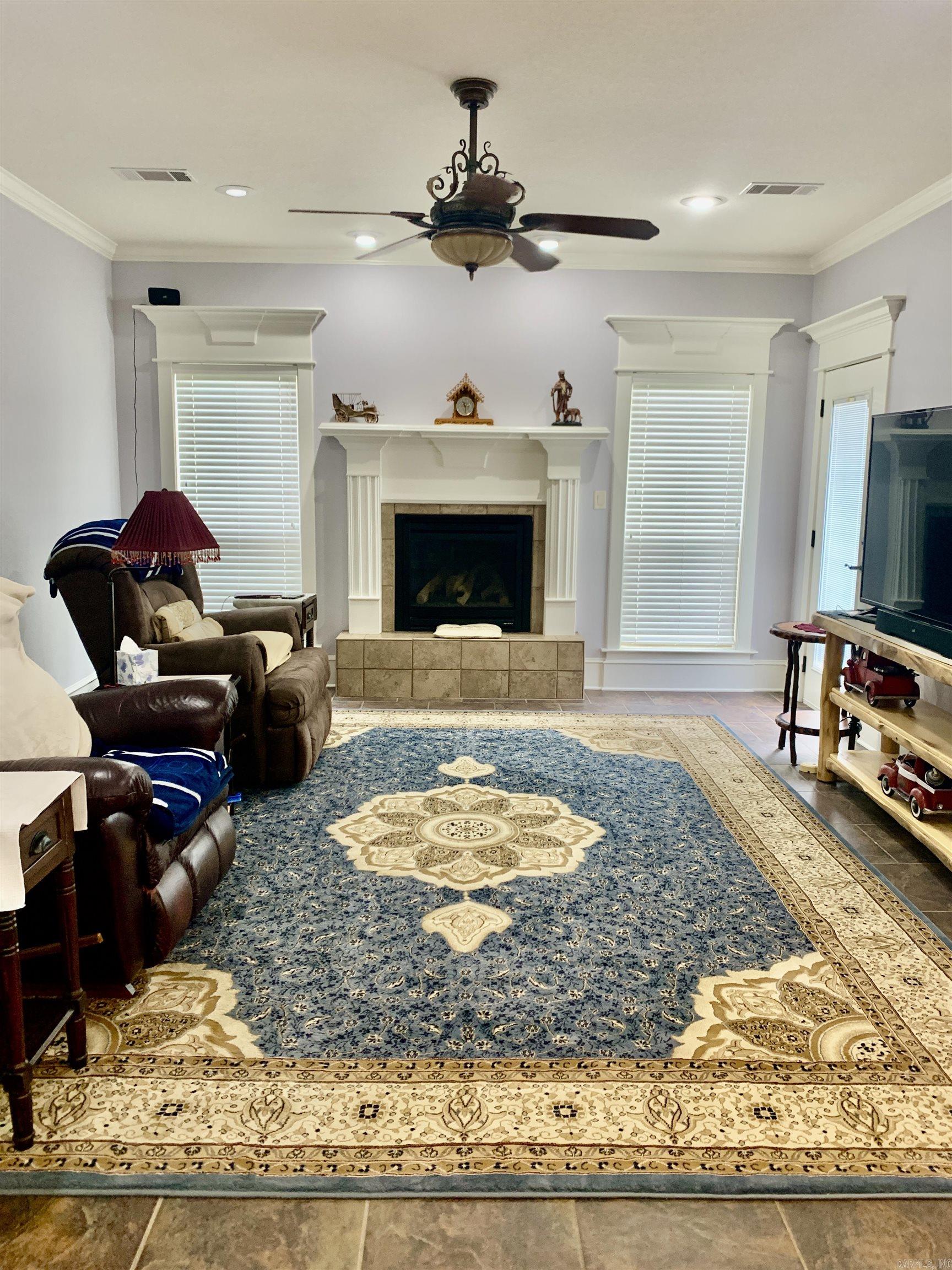 WOODRIDGE - Residential