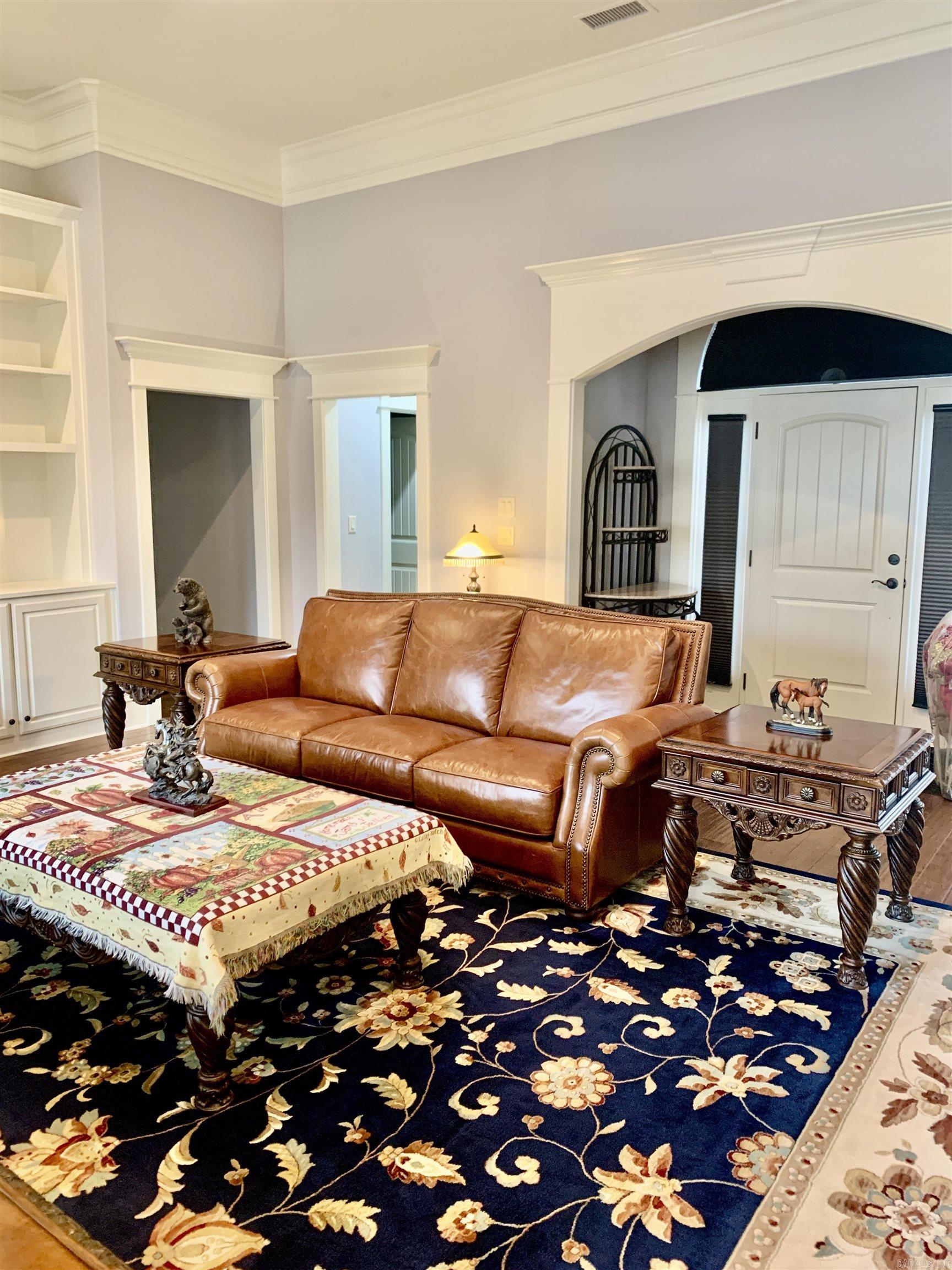 WOODRIDGE - Residential