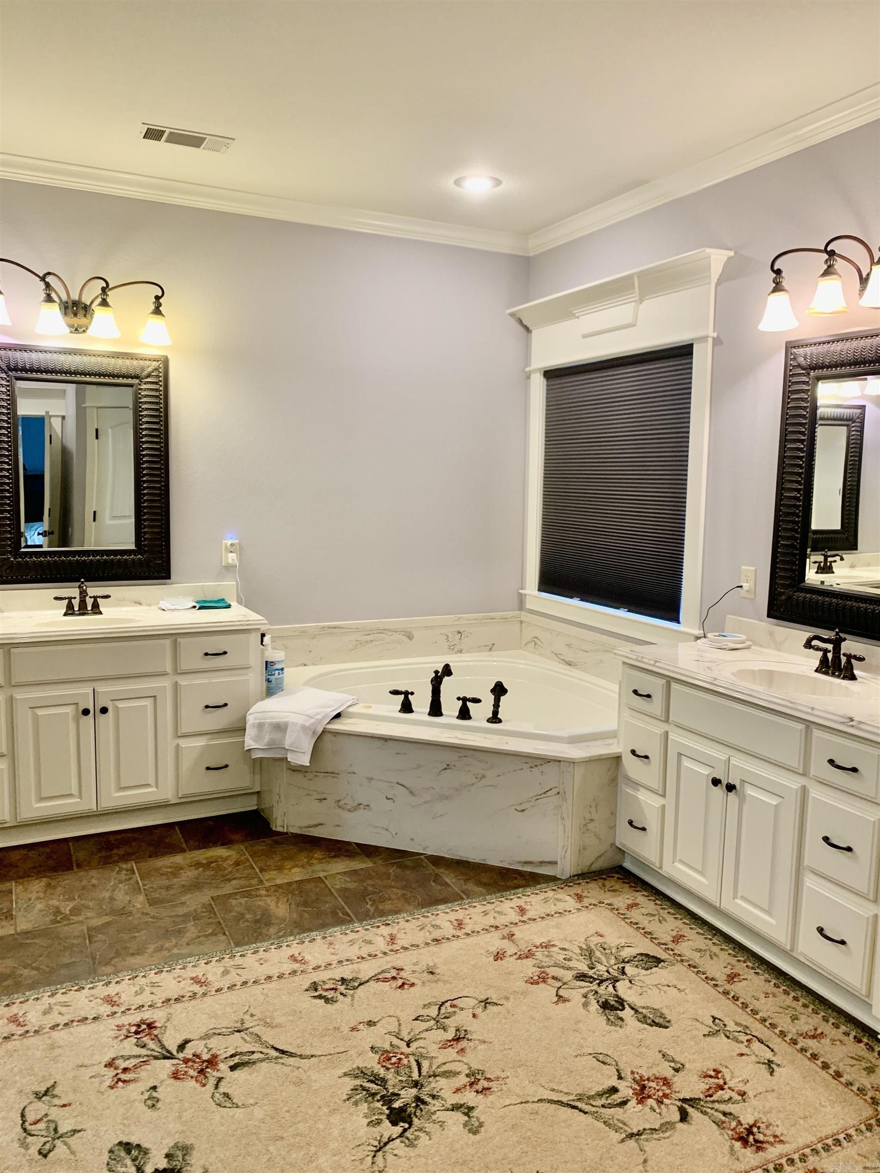 WOODRIDGE - Residential