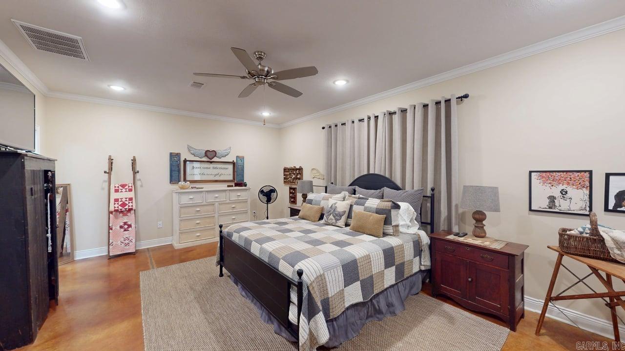 Salem Woods - Residential