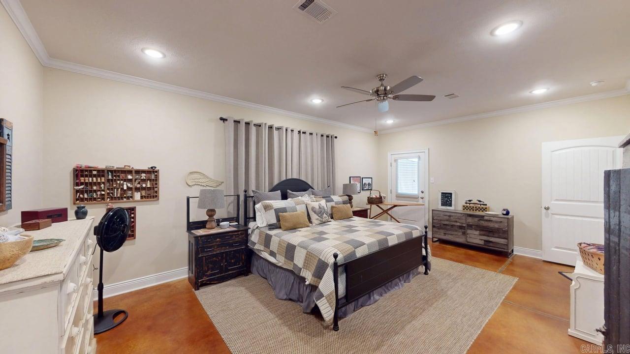 Salem Woods - Residential