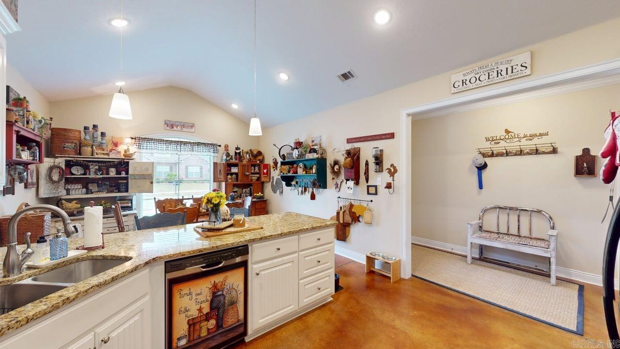 Salem Woods - Residential