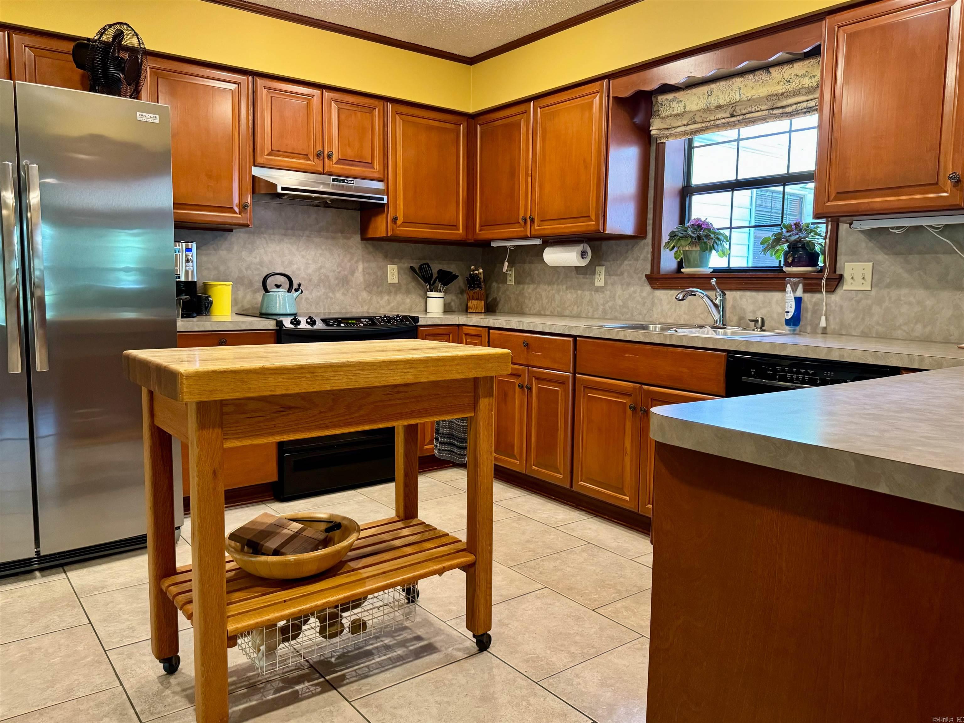 EASTWOOD ACRES - Residential