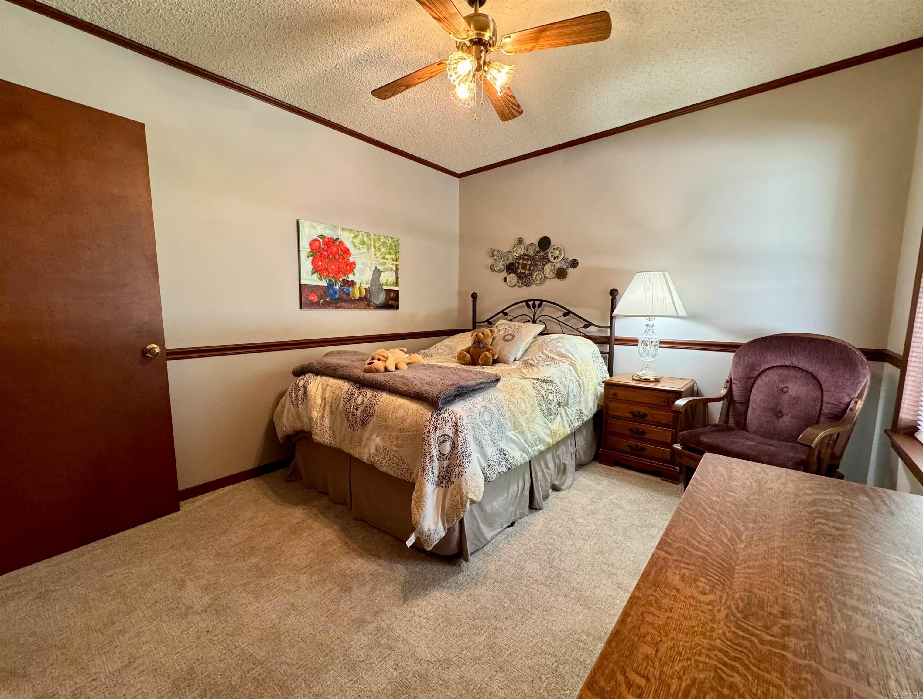 EASTWOOD ACRES - Residential