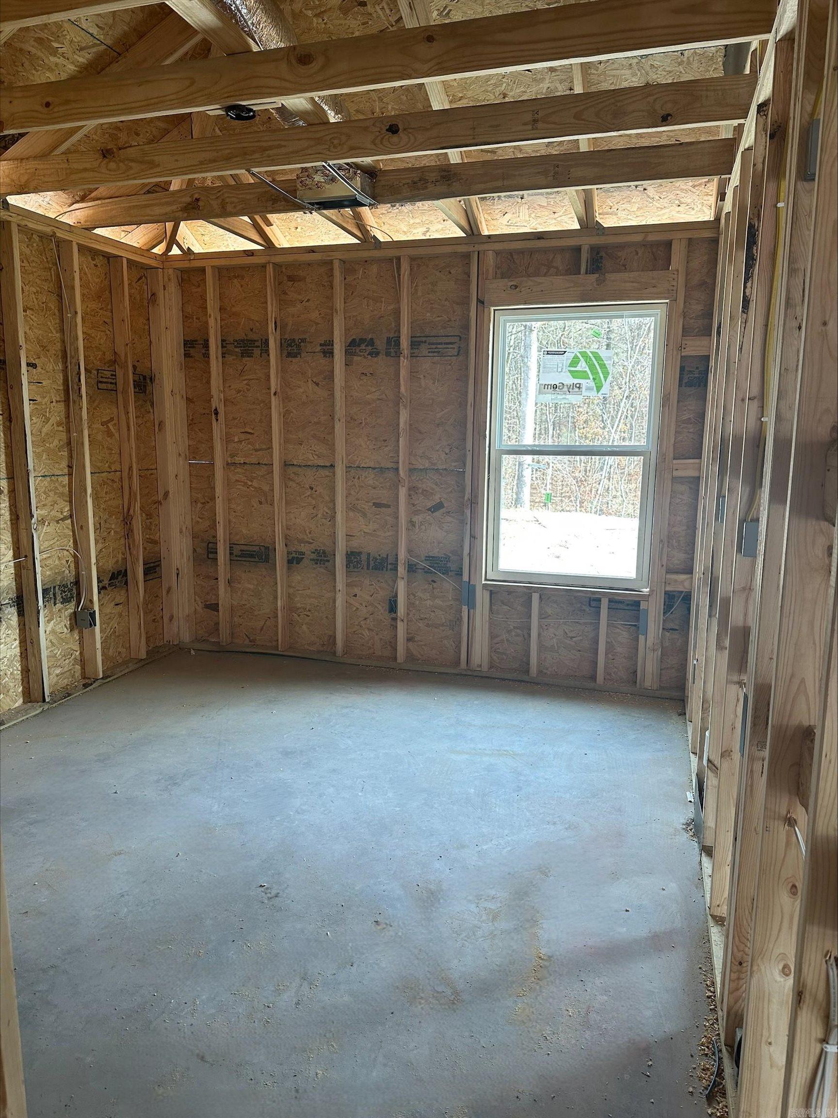 MIDLAND ESTATES PHASE 1 - Residential