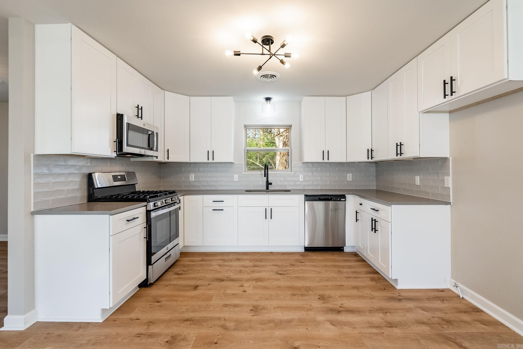 TREASURE HILL - Residential