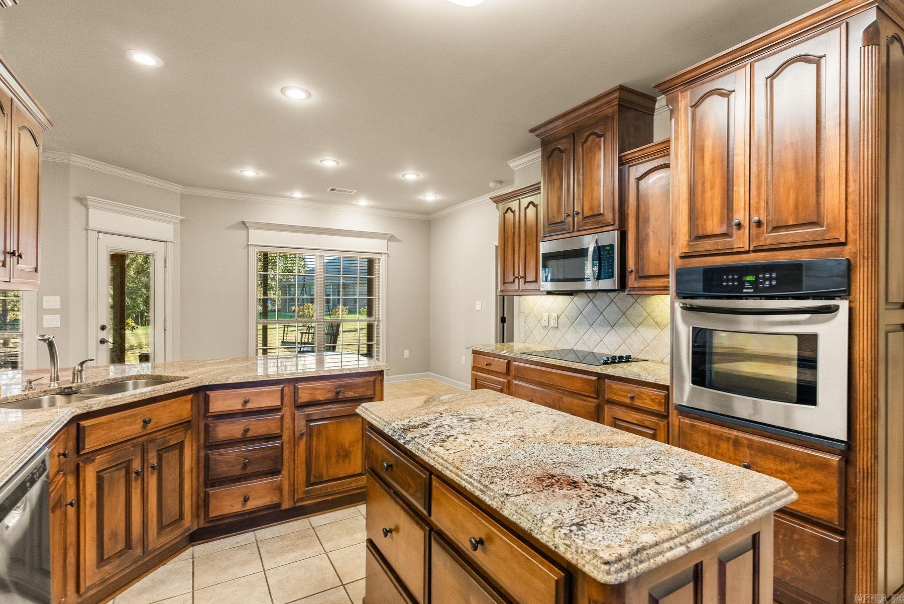 MILLERS CROSSING - Residential