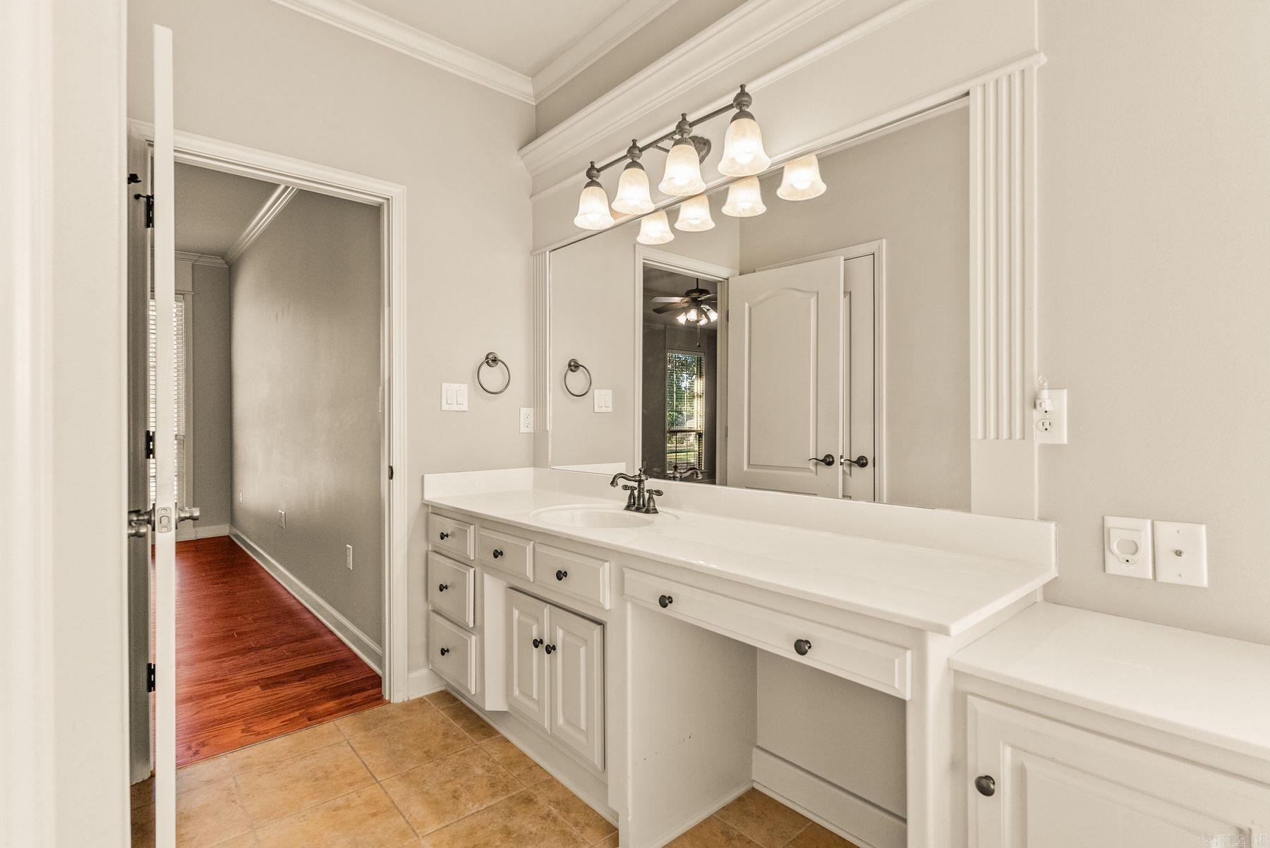 MILLERS CROSSING - Residential