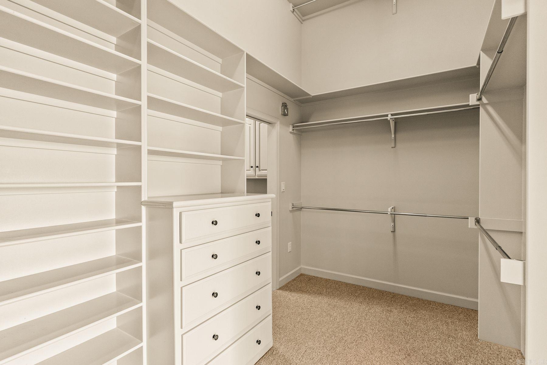 MILLERS CROSSING - Residential