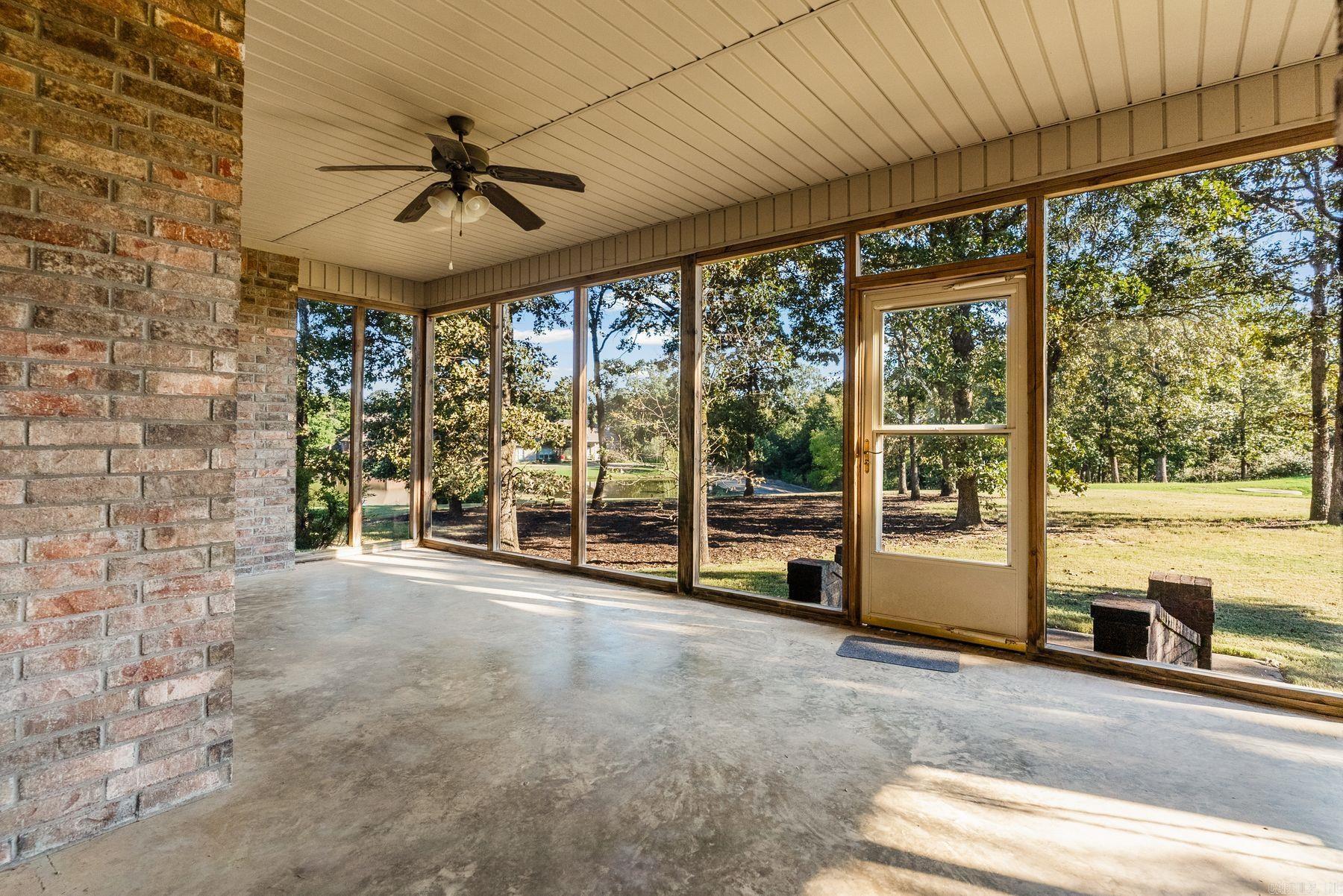 MILLERS CROSSING - Residential