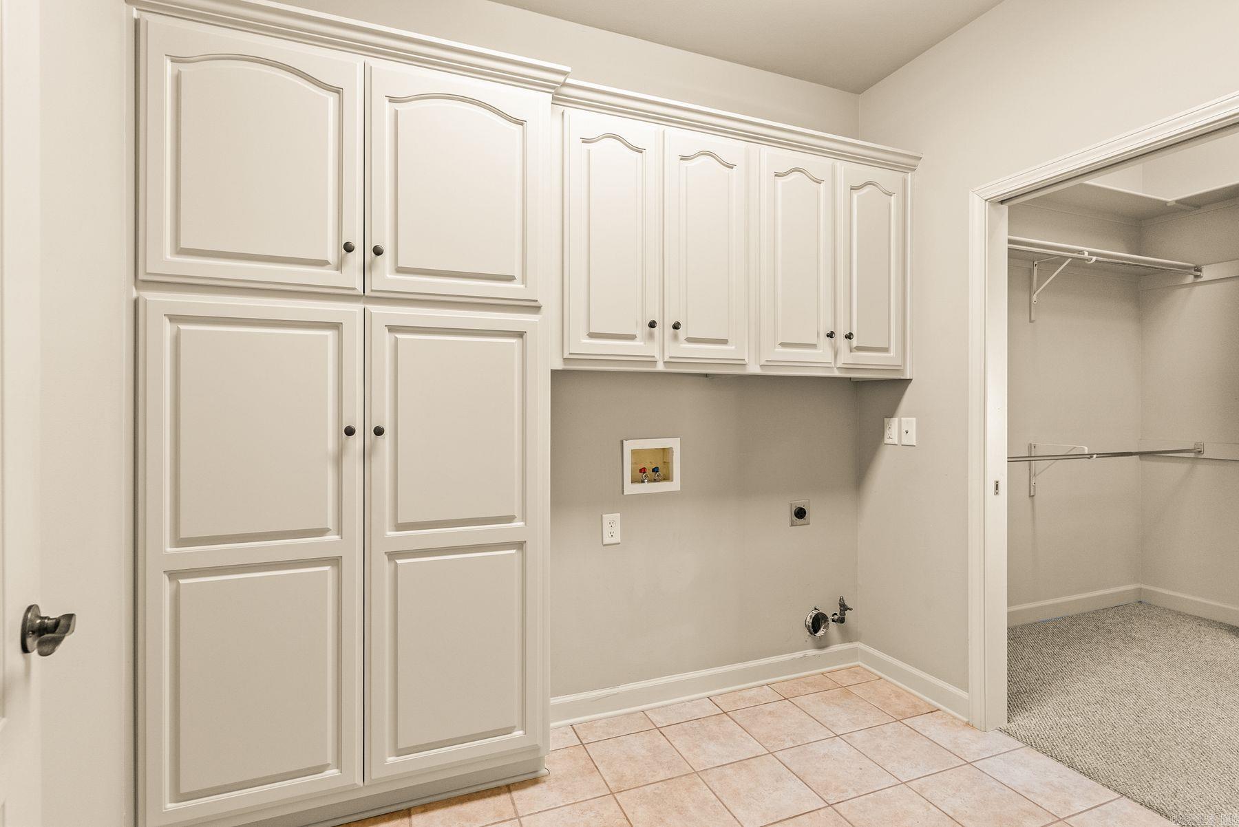 MILLERS CROSSING - Residential