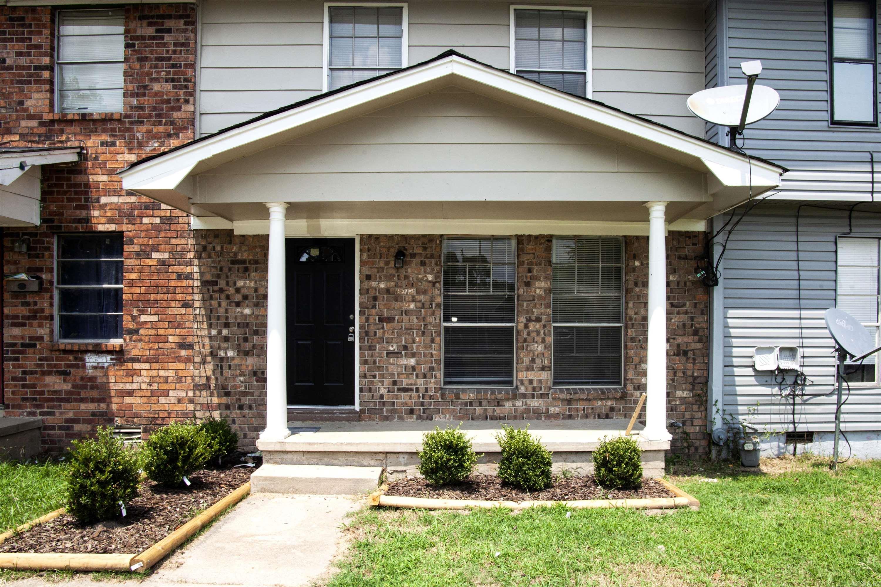 College - Residential Lease