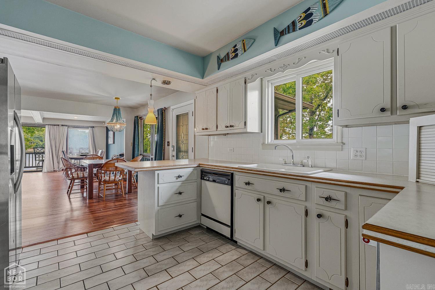 EAST LAKE - Residential