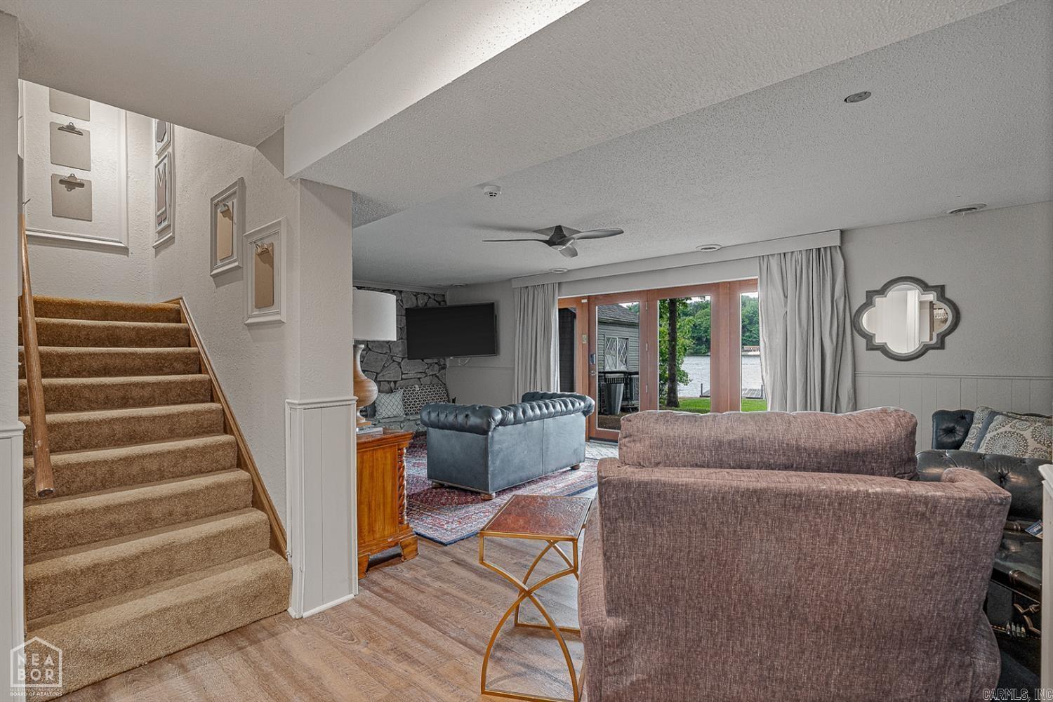 EAST LAKE - Residential