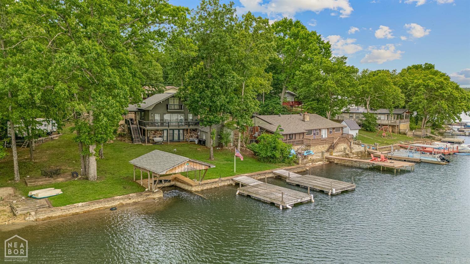 EAST LAKE - Residential