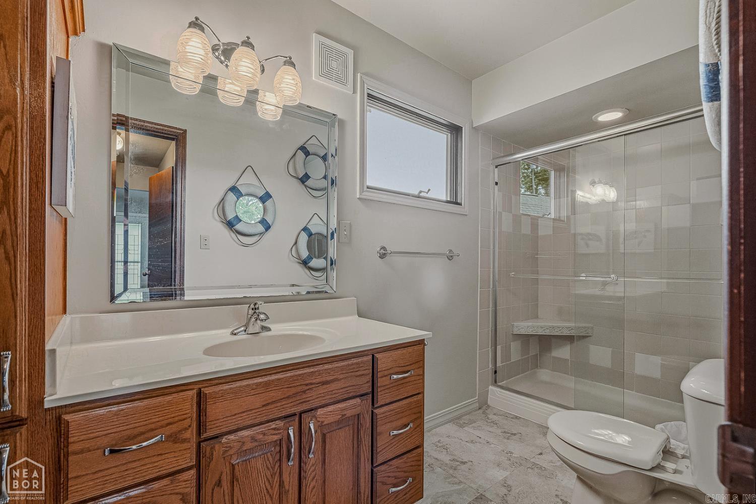 EAST LAKE - Residential