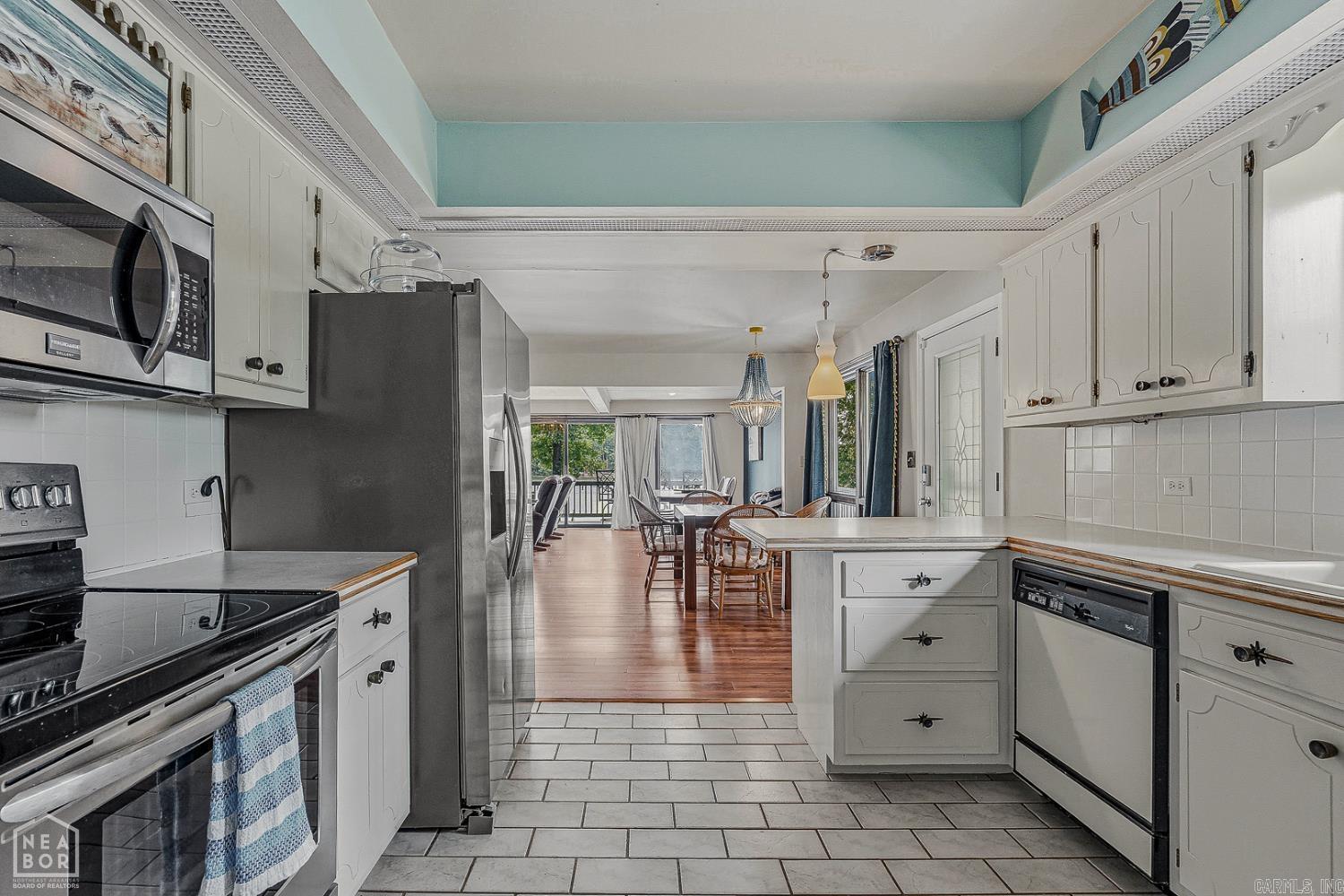 EAST LAKE - Residential