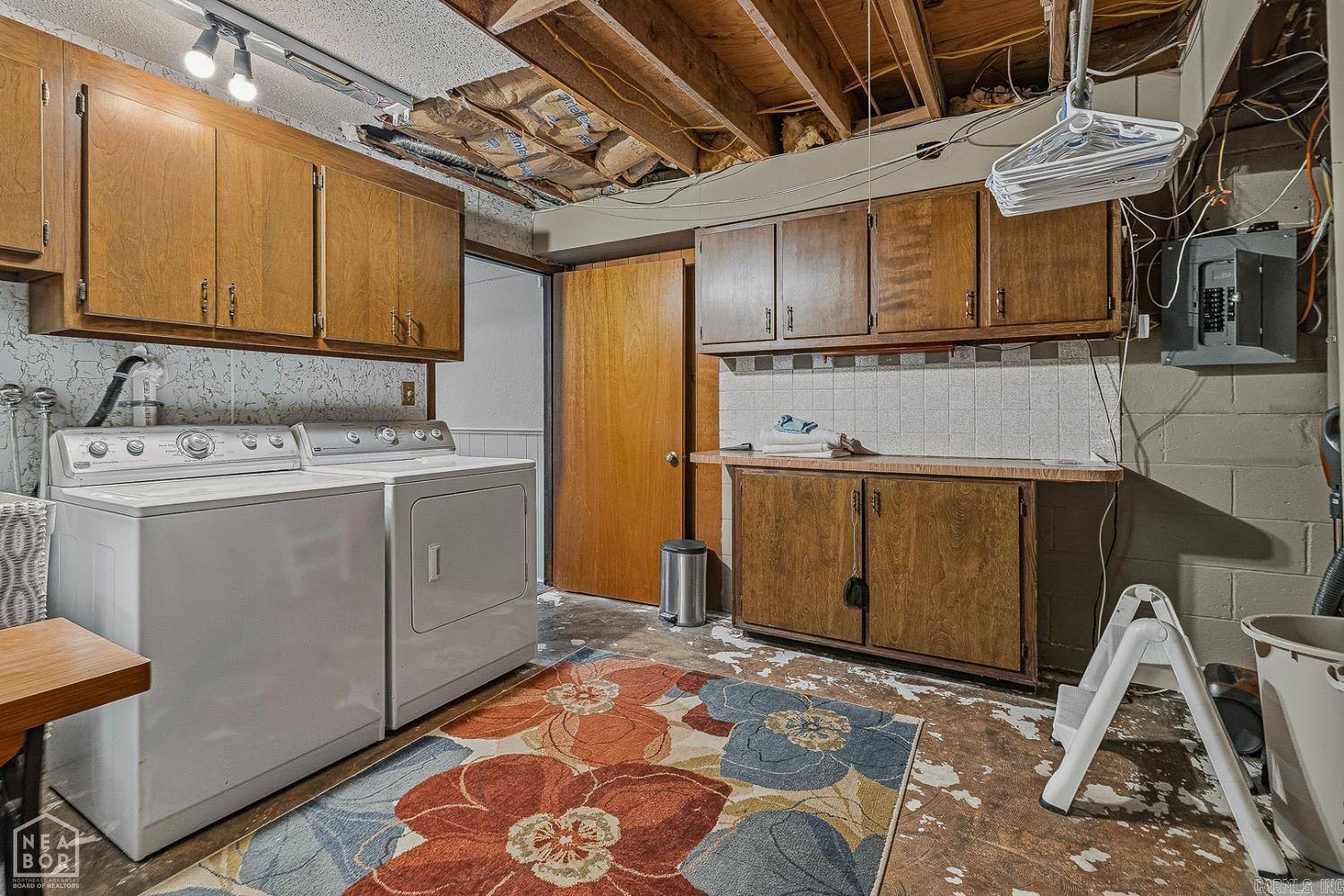 EAST LAKE - Residential