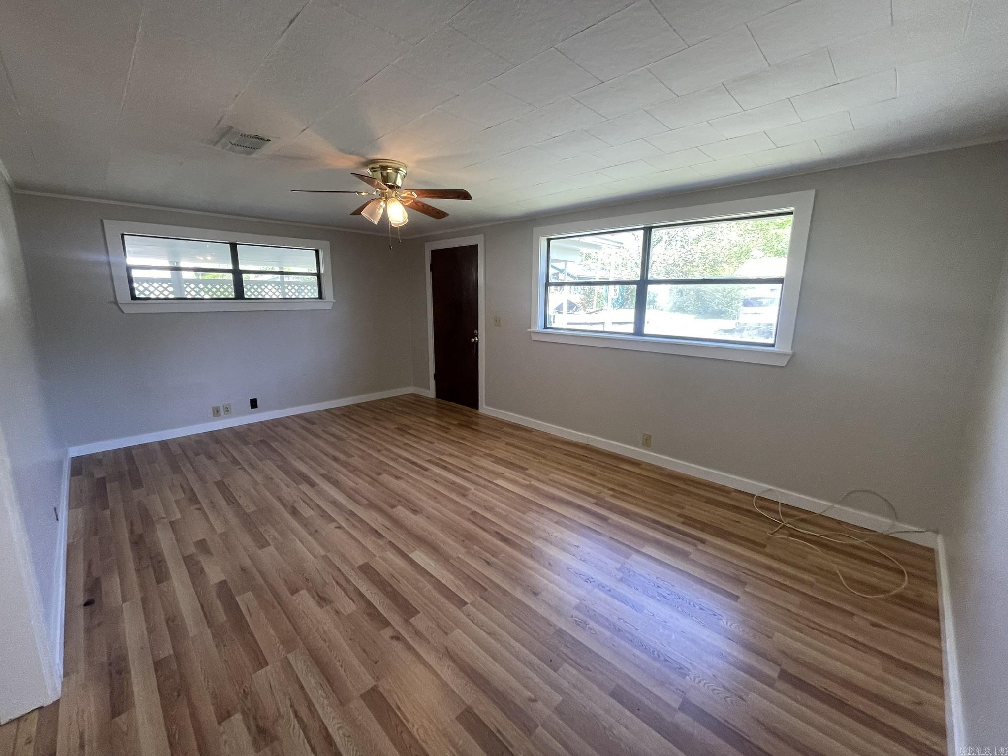 TURNERS SUB OF WHITLEY - Residential