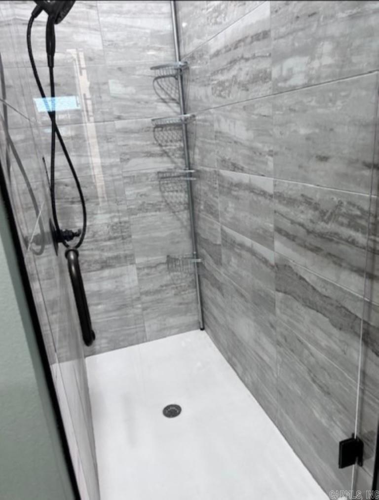 HIDDEN VALLEY ESTATES - Residential