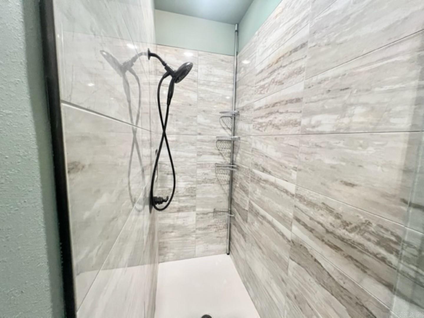 HIDDEN VALLEY ESTATES - Residential