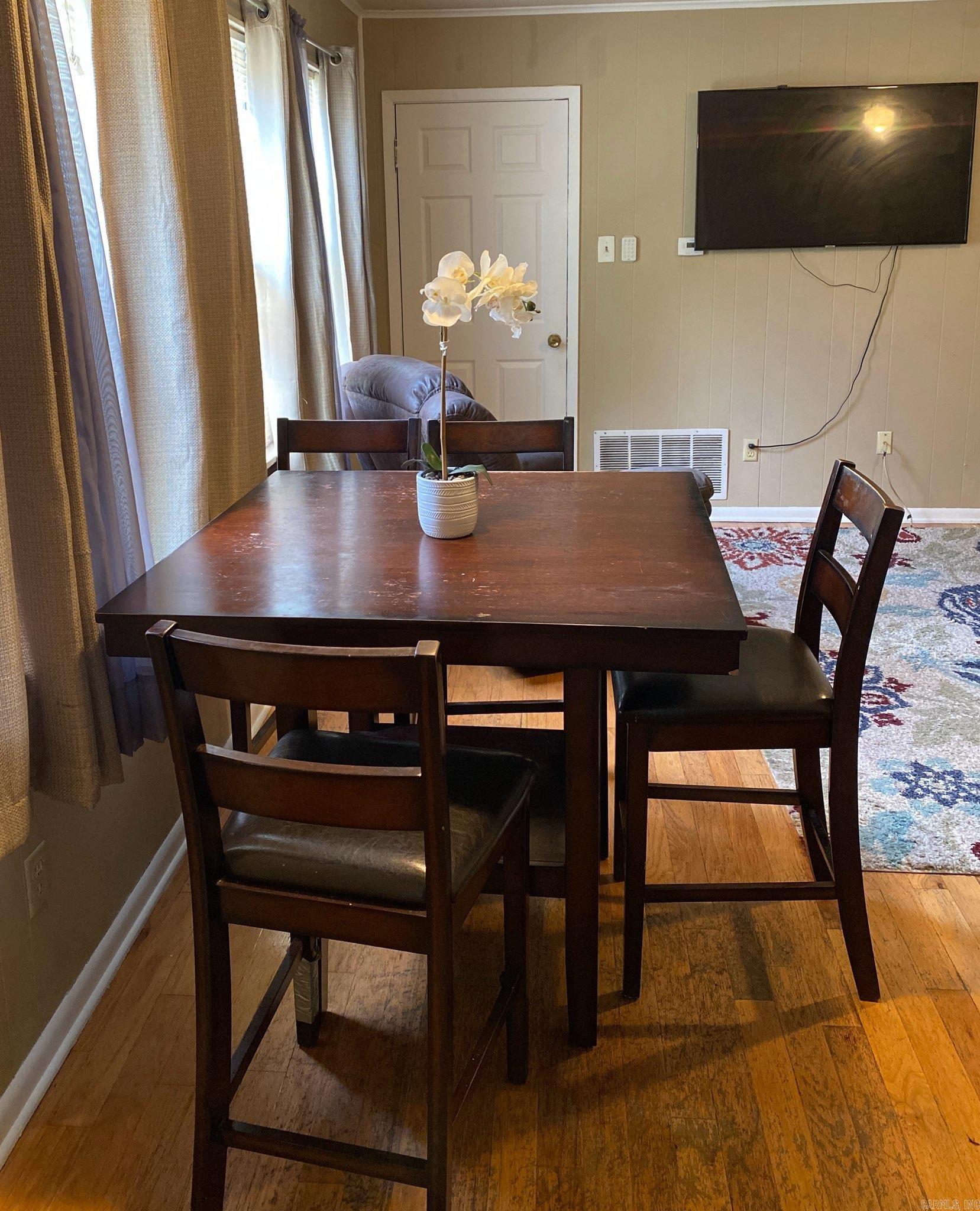 CAMPUS PLACE - Residential