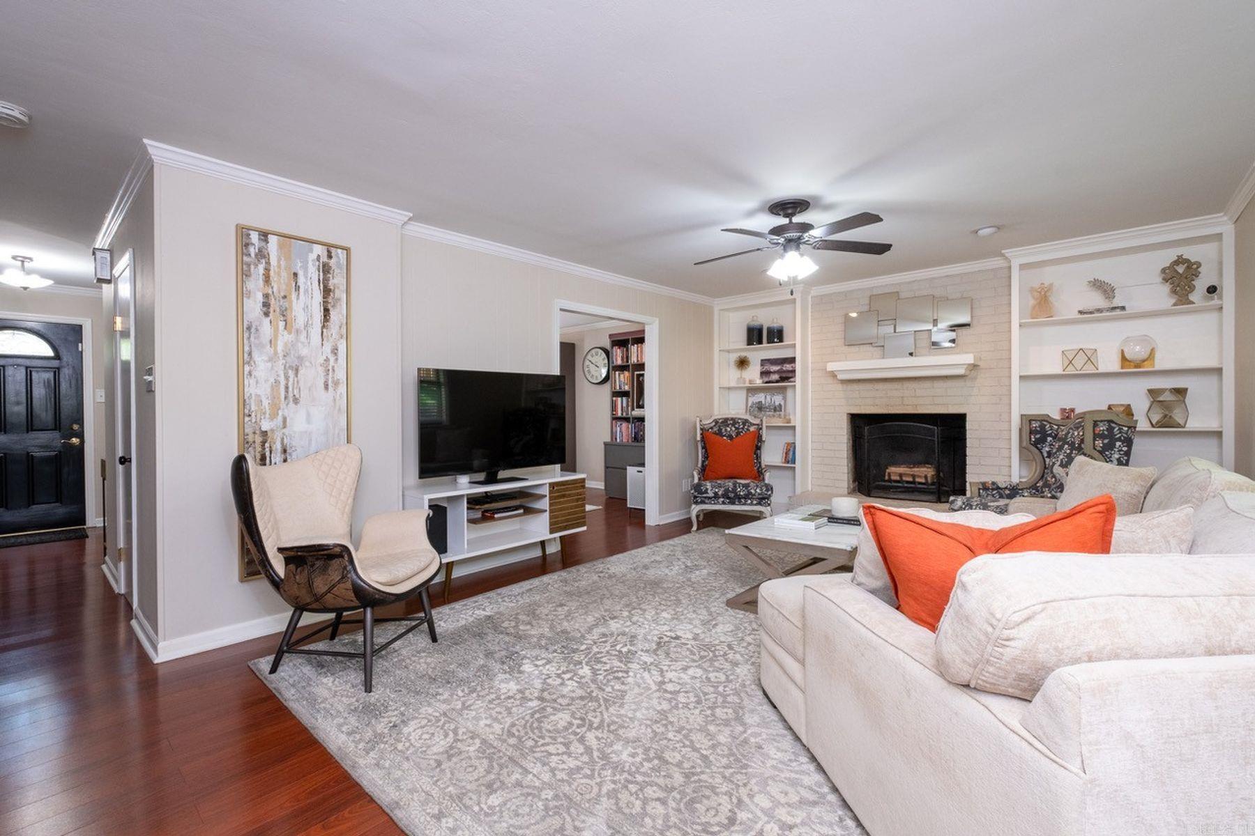 MARLOWE MANOR - Residential