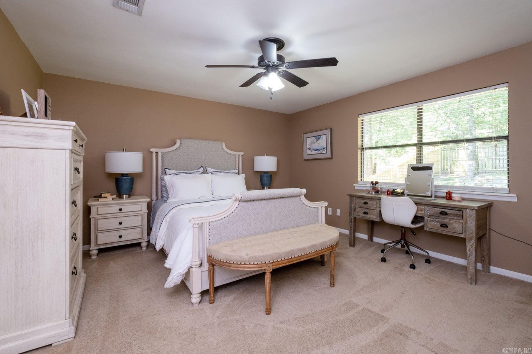 MARLOWE MANOR - Residential