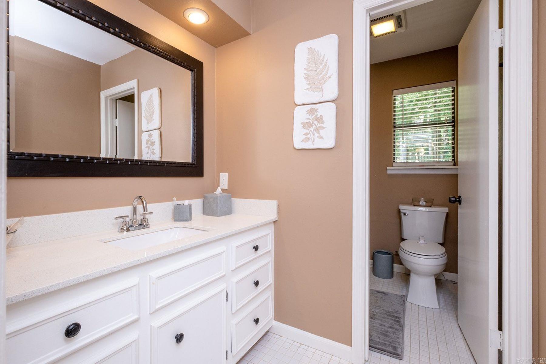 MARLOWE MANOR - Residential